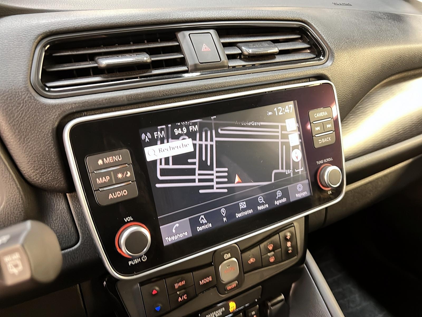 Nissan Leaf 2025 - Image #17