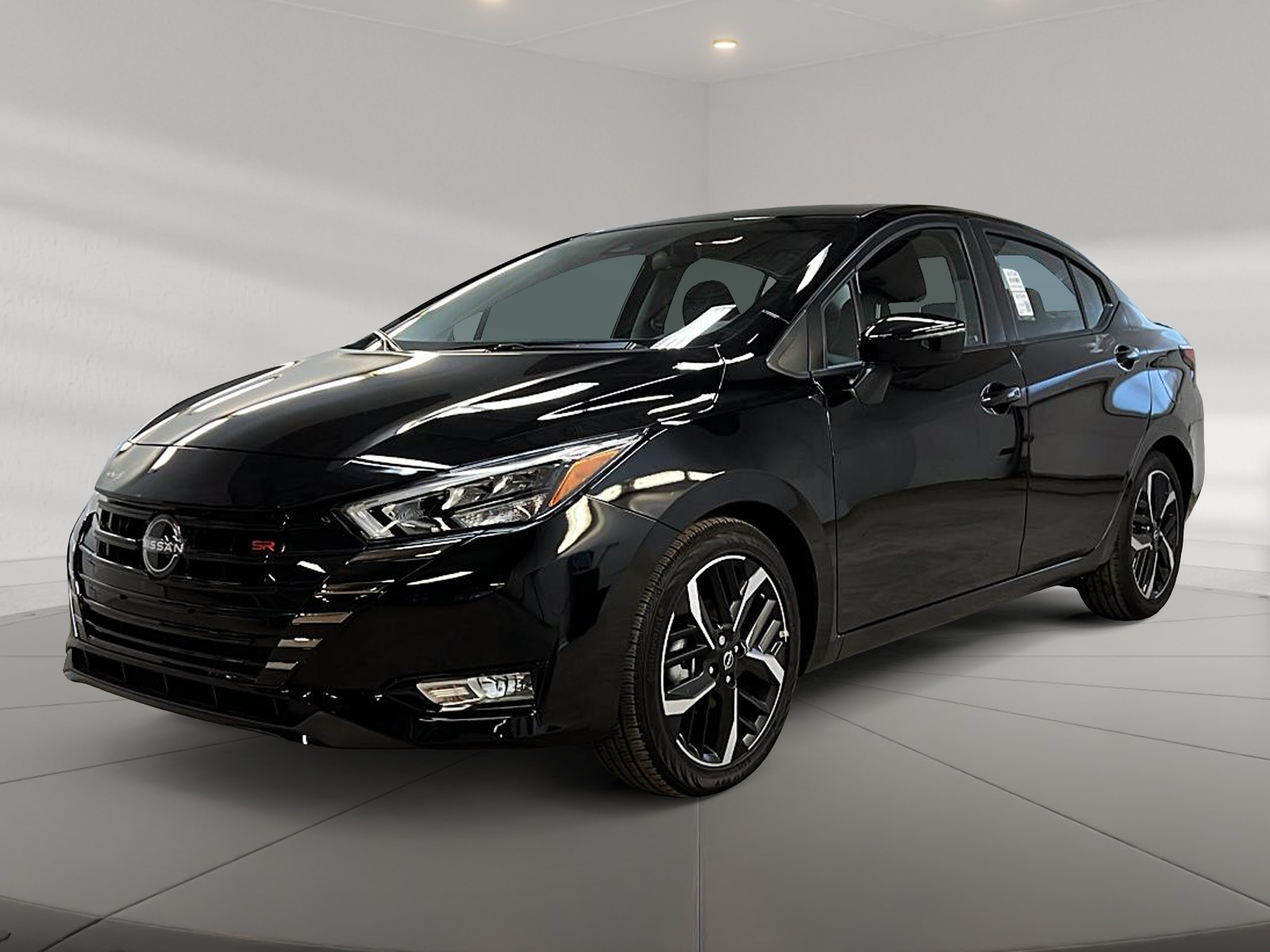 Nissan Versa SR 2024 - image #1