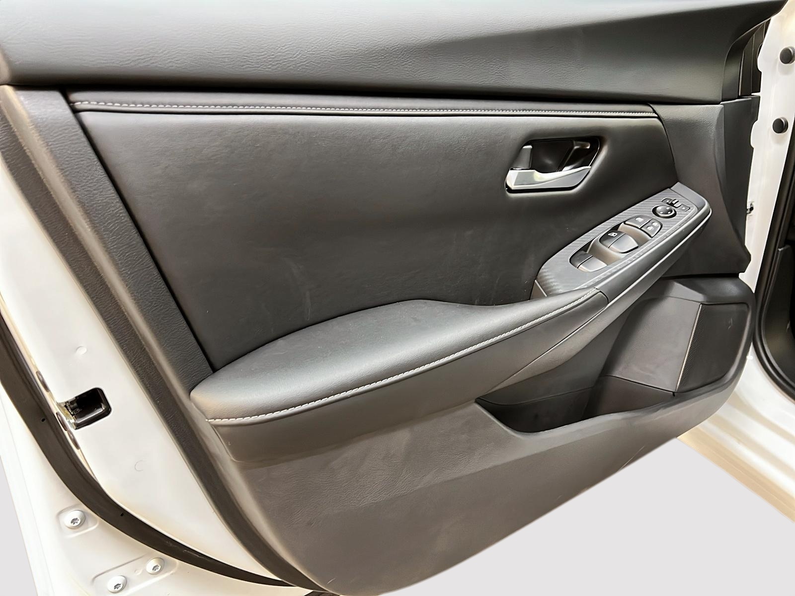 Nissan Sentra SV TOIT 2024 - image #23
