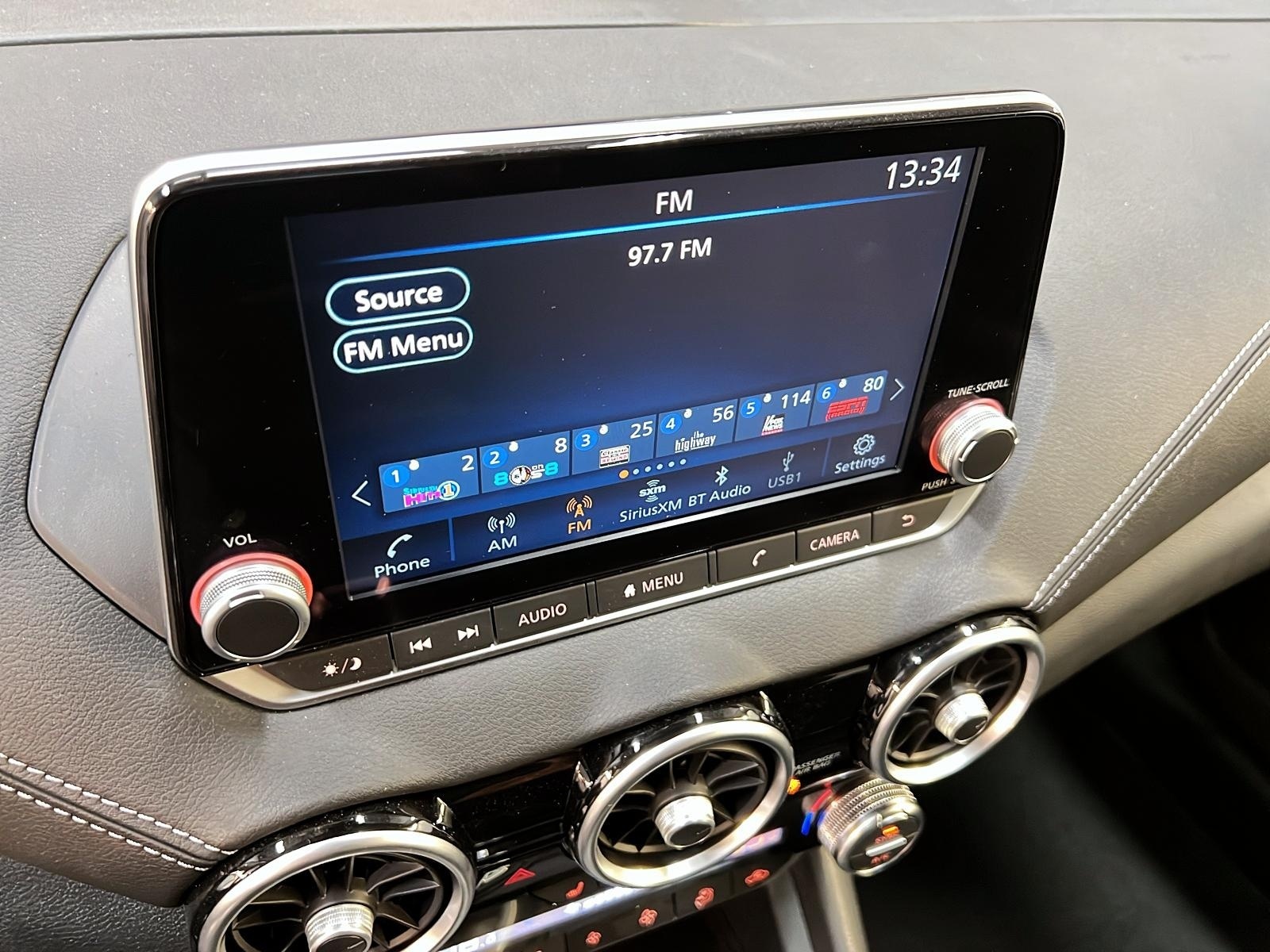 Nissan Sentra SV TOIT 2024 - image #16