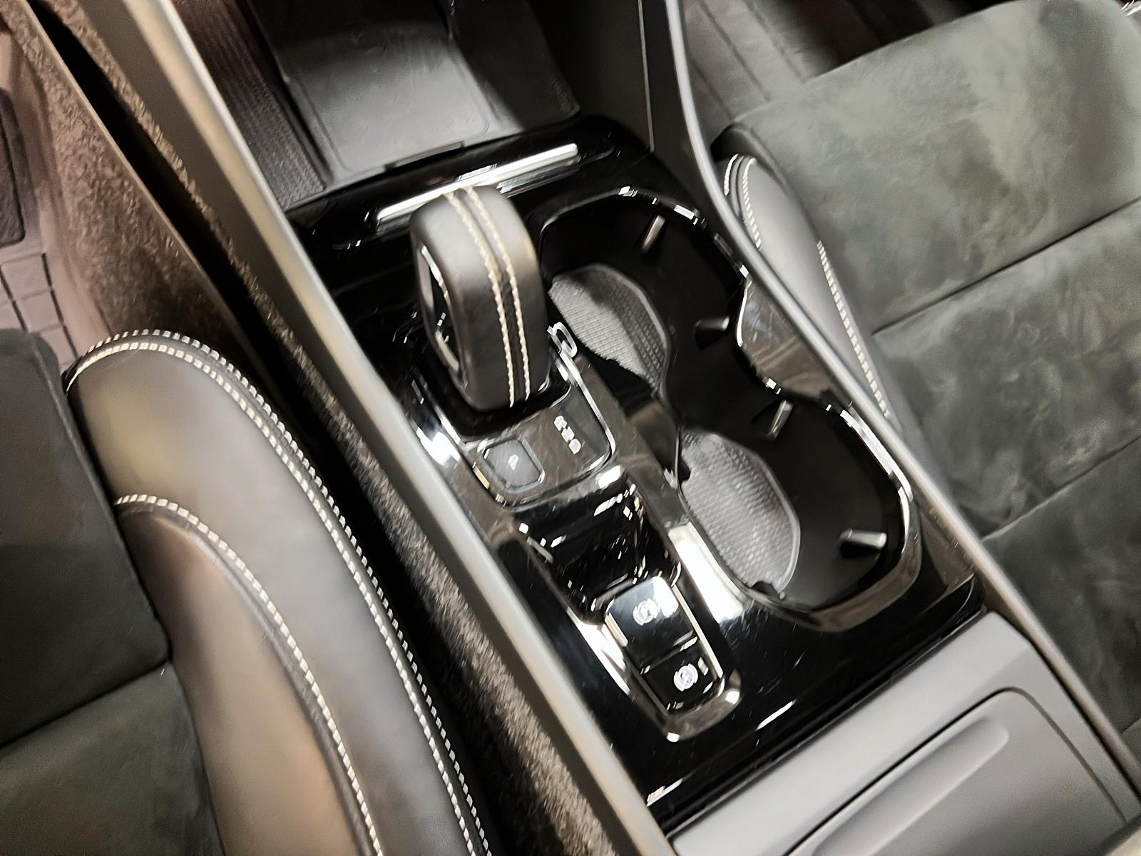 Volvo XC40 2022 - Image #15