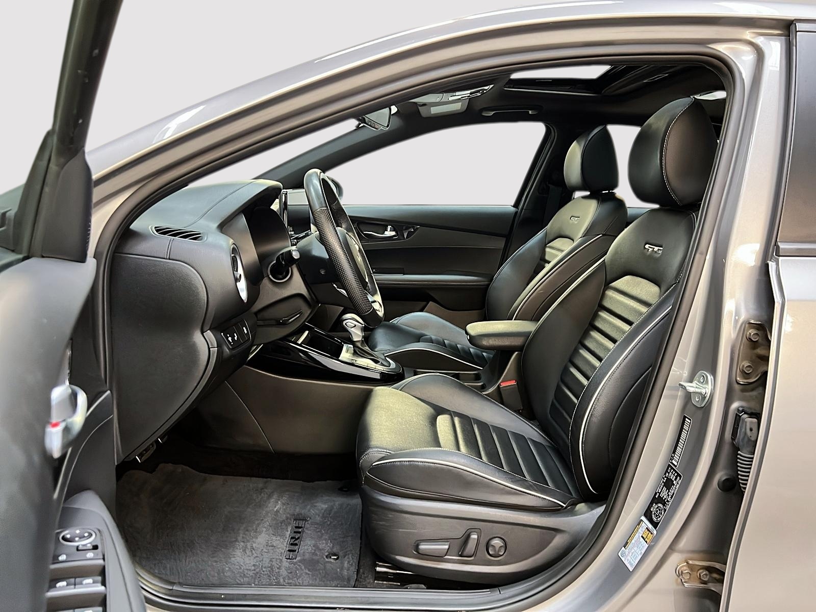 Kia Forte 2023 - Image #7