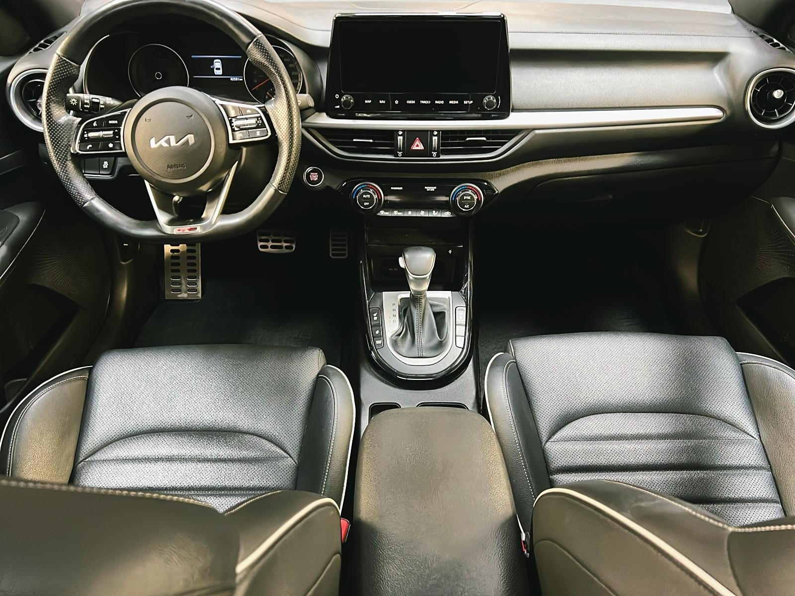Kia Forte GT-LINE CUIR TOIT NAV 2023 - image #11