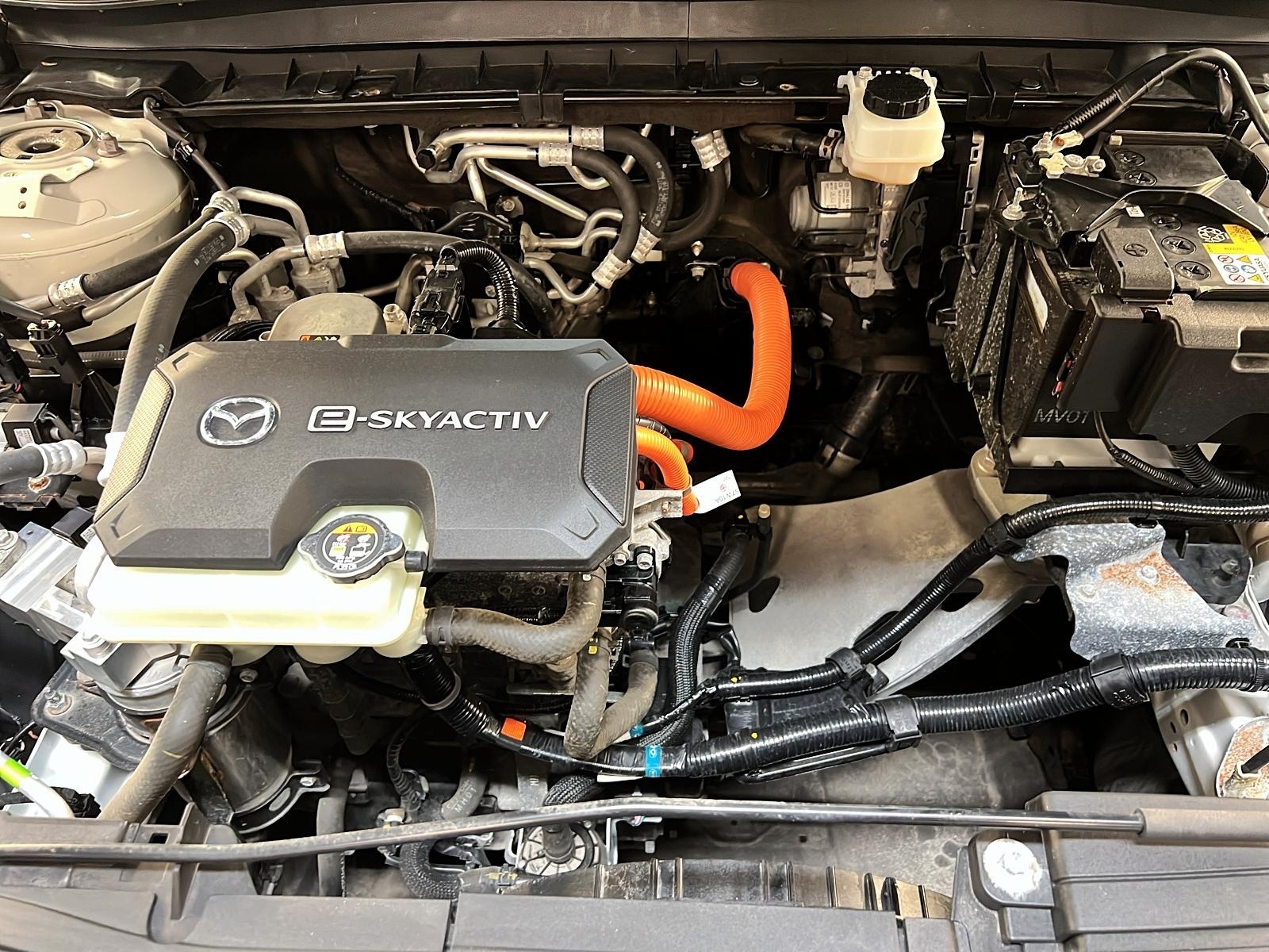 Mazda MX-30 2023 - Image #11