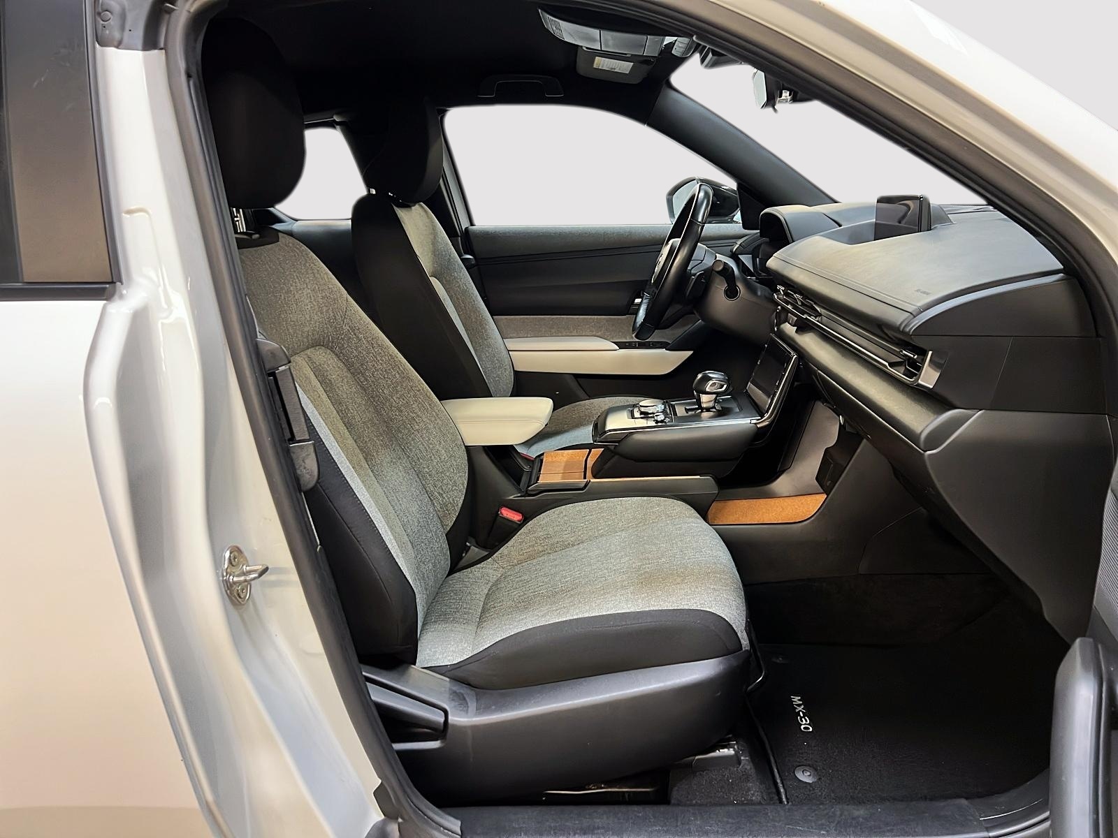 Mazda MX-30 GS NAV 2023 - image #8