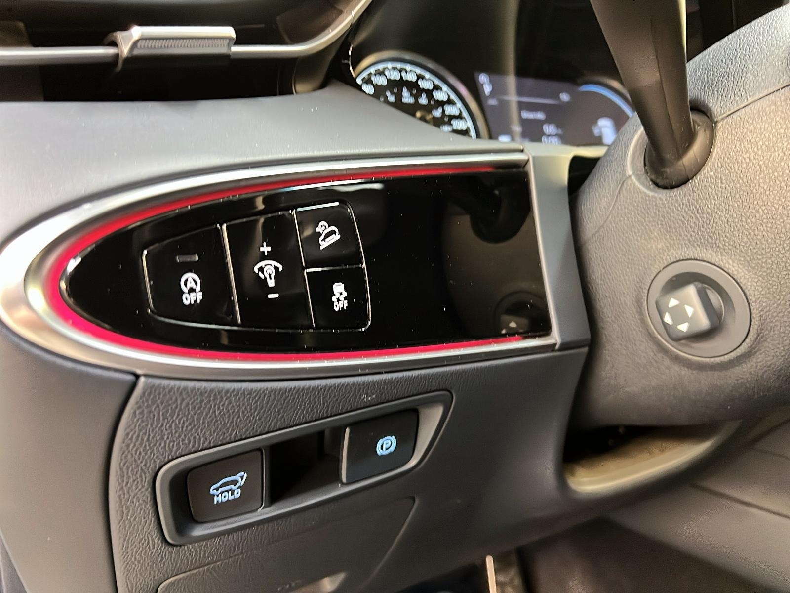 Genesis GV70 2022 - Image #24