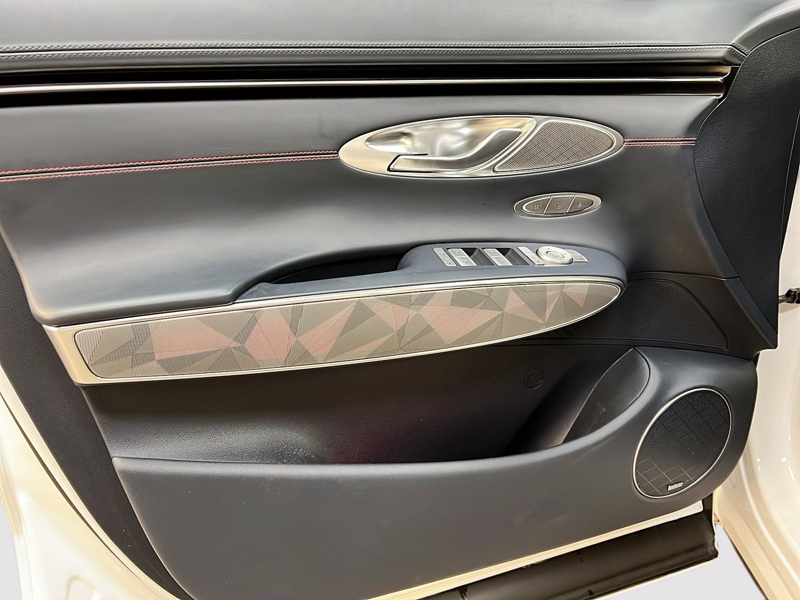 Genesis GV70 PRESTIGE 2.5T TOIT PANO NAV 4RM 2022 - image #26
