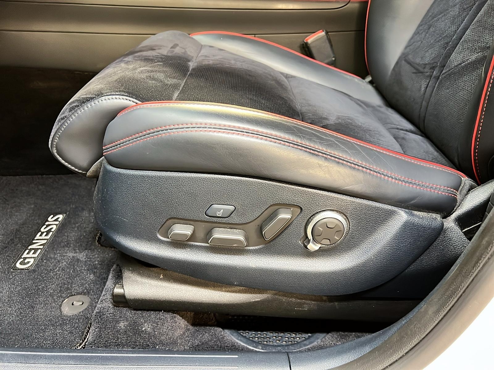 Genesis GV70 PRESTIGE 2.5T TOIT PANO NAV 4RM 2022 - image #27
