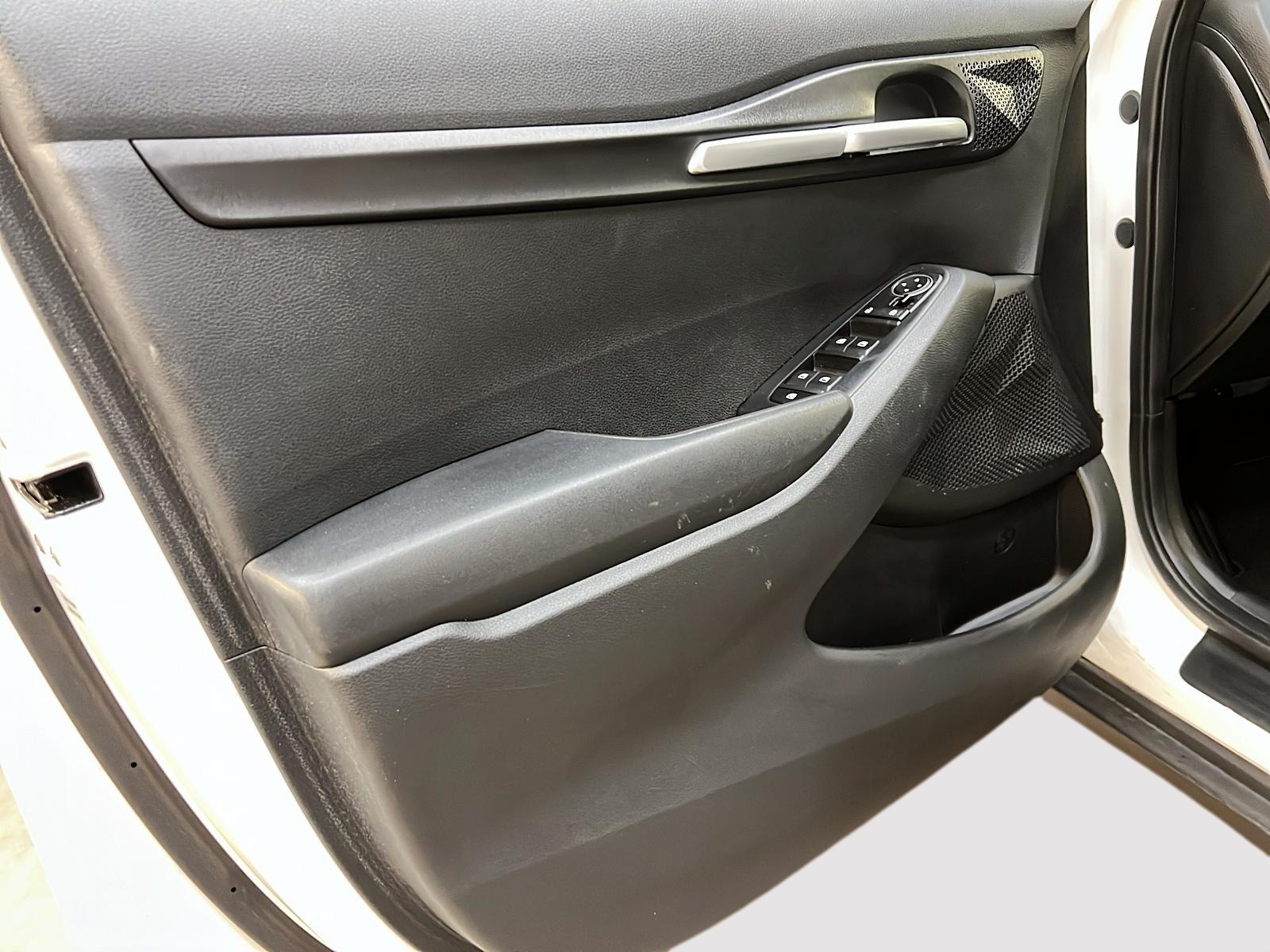 Kia SELTOS 2023 - Image #21