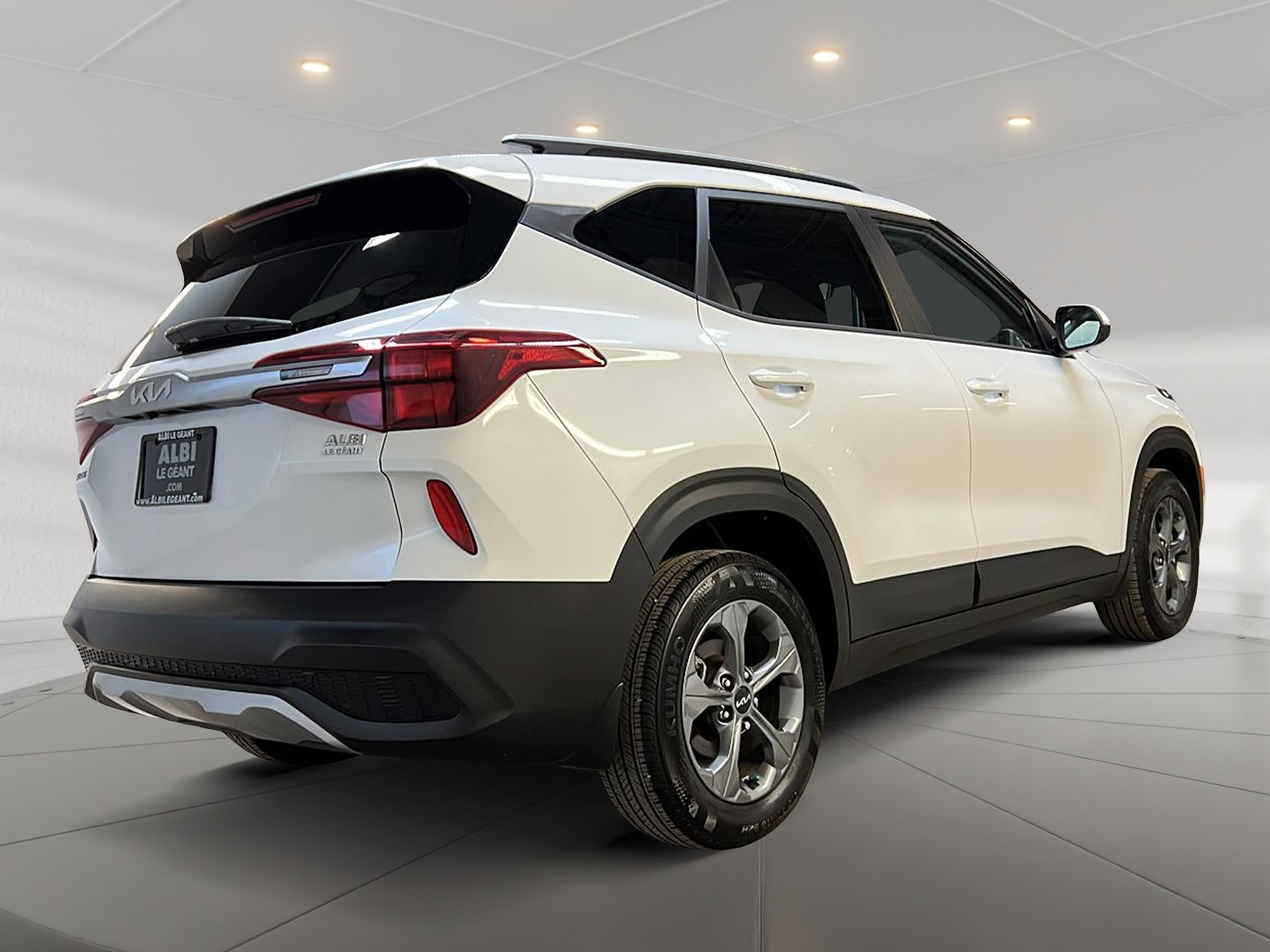 Kia SELTOS LX 2023 - image #4