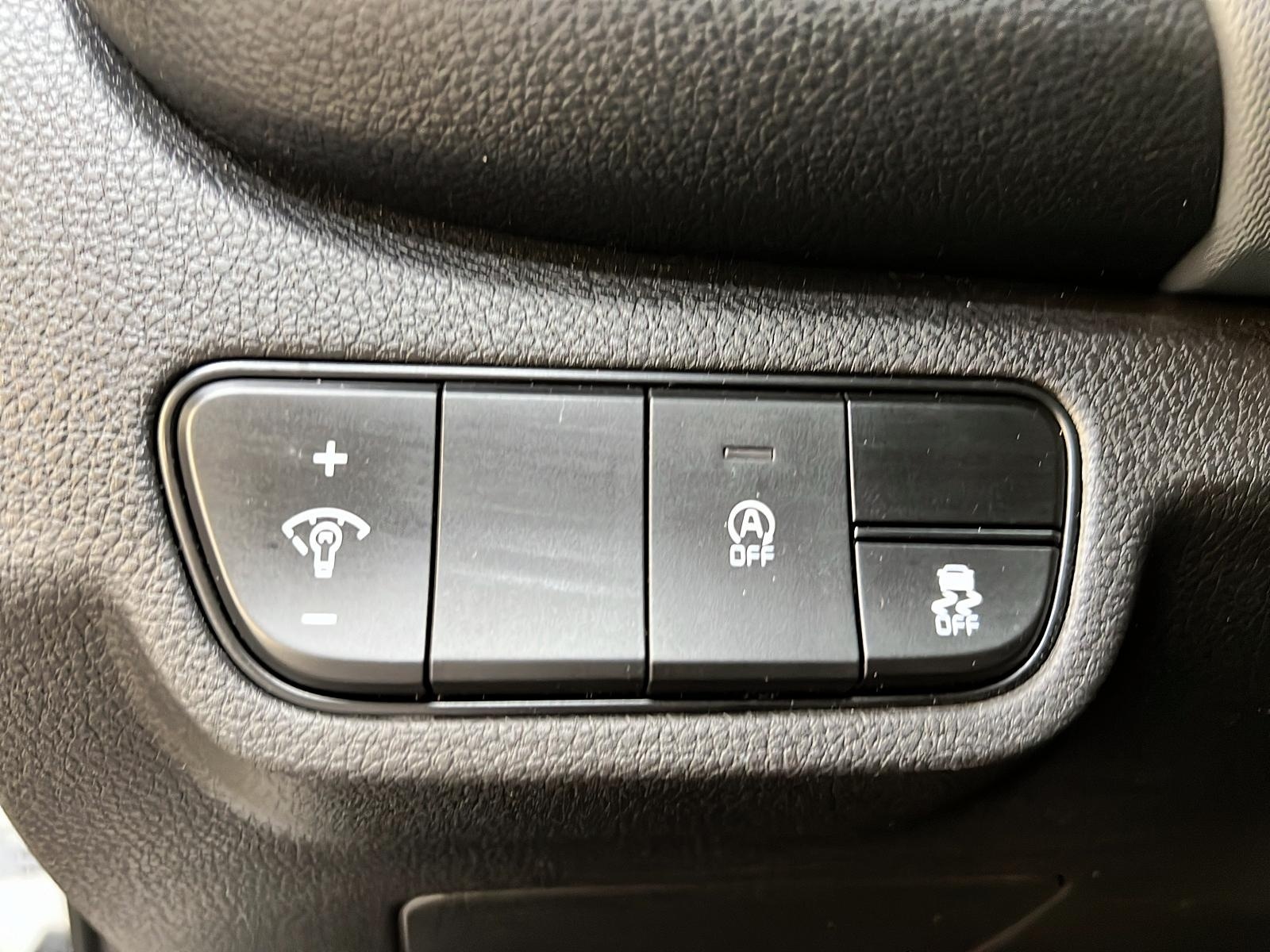 Kia SELTOS LX 2023 - image #19