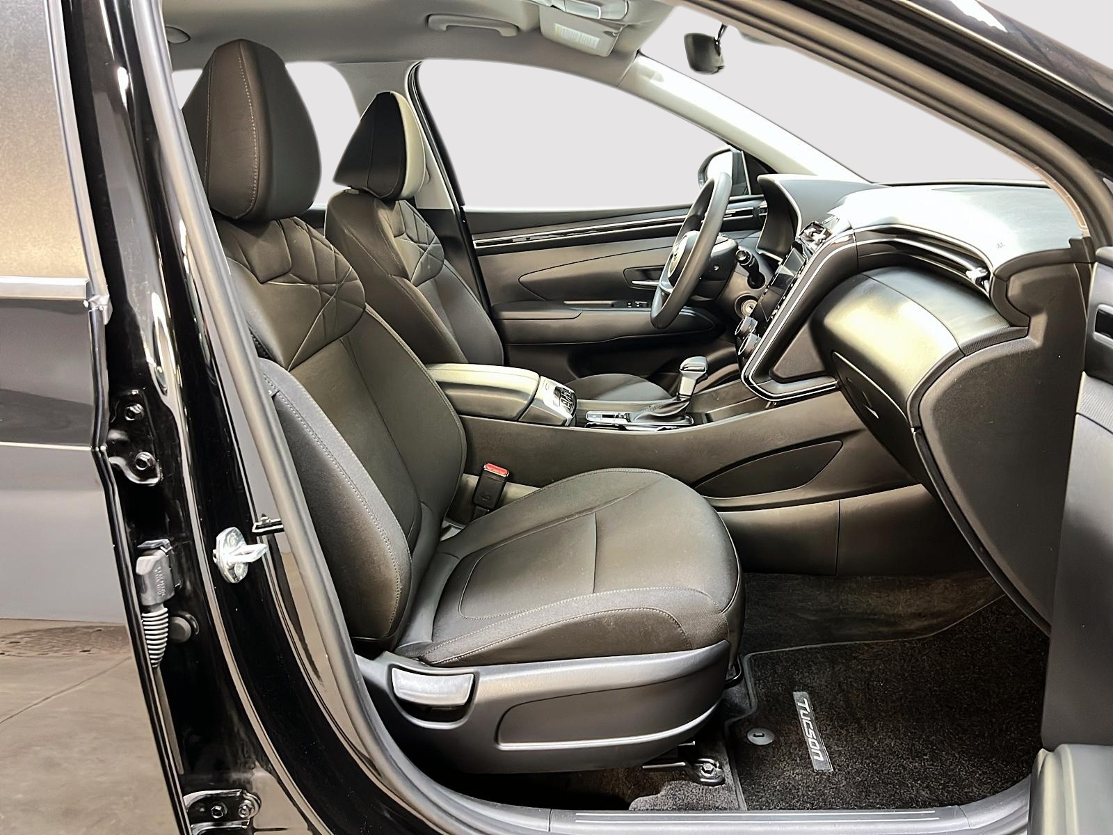 Hyundai Tucson ESSENTIEL 2022 - image #8