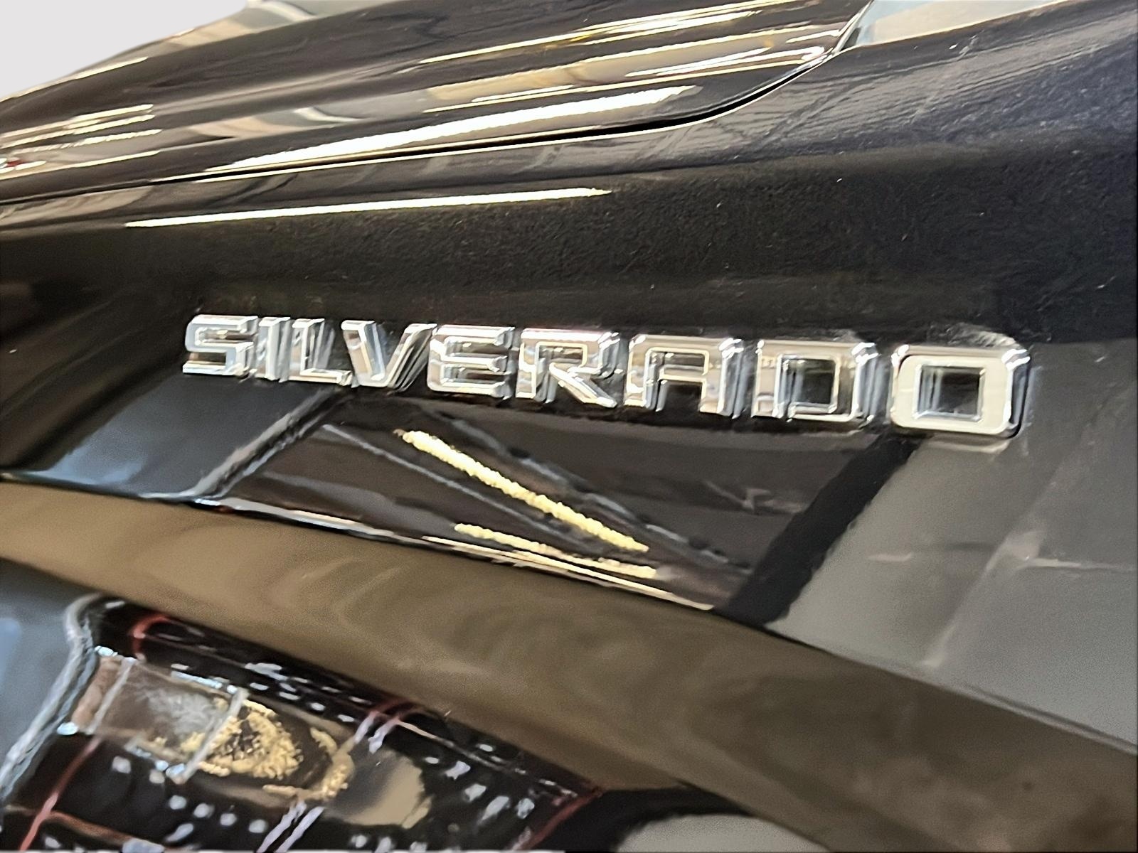 Chevrolet Silverado 1500 2023 - Image #22