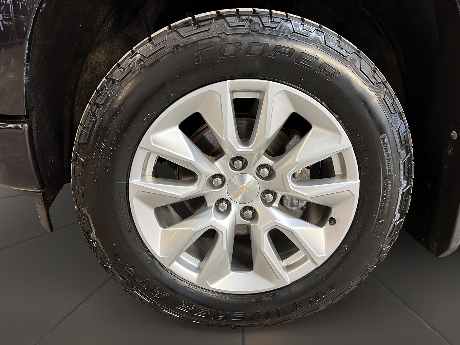 Chevrolet Silverado 1500 CUSTOM CREW CAB 4X4 2023 - image #26