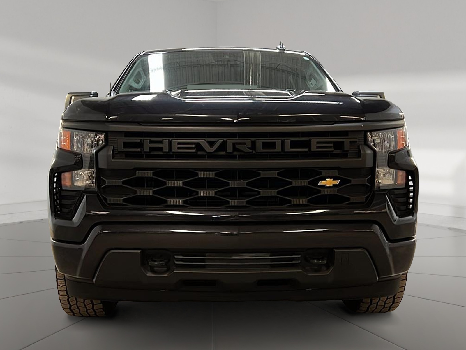 Chevrolet Silverado 1500 CUSTOM CREW CAB 4X4 2023 - image #2