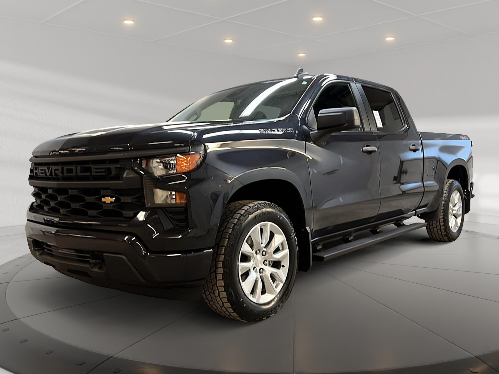 Chevrolet Silverado 1500 CUSTOM CREW CAB 4X4 2023 - image #1