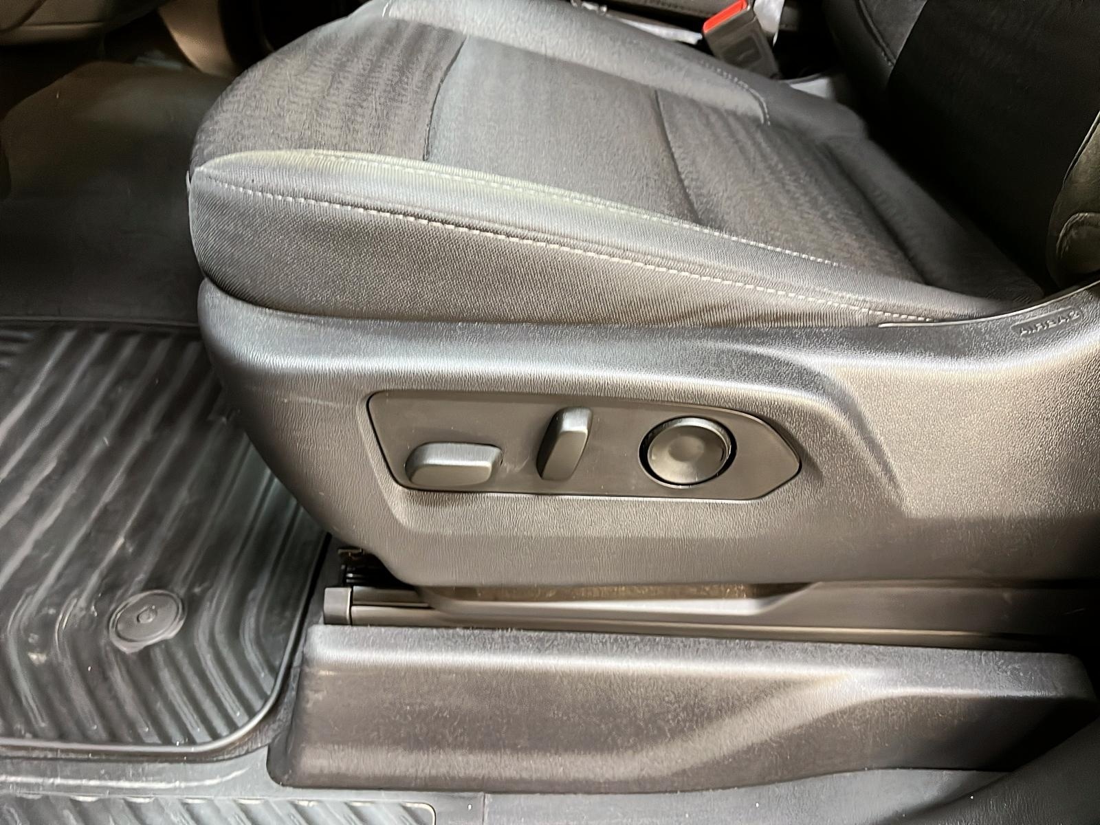 Chevrolet Silverado 1500 CUSTOM CREW CAB 4X4 2023 - image #21