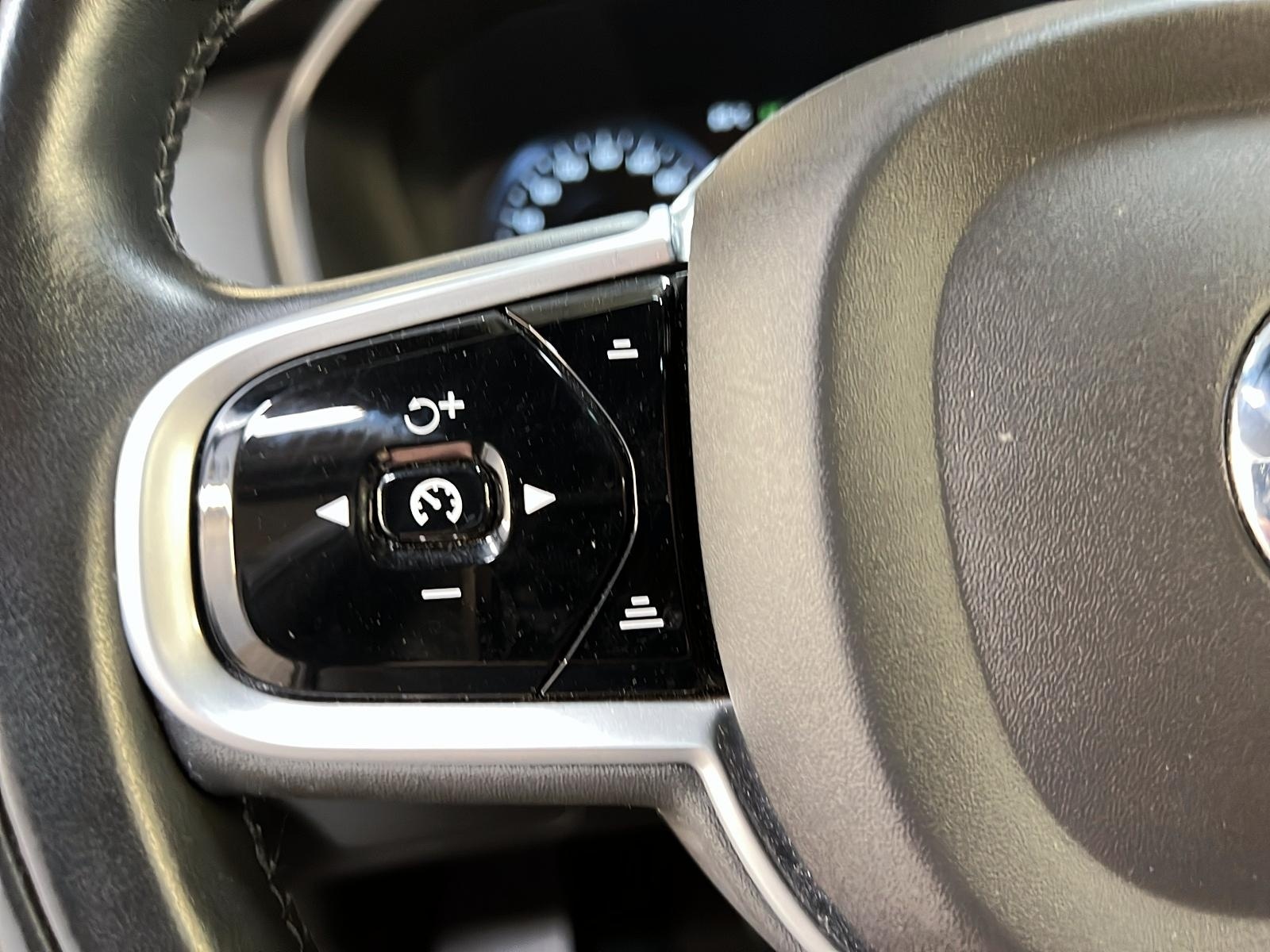 Volvo XC90 2021 - Image #24