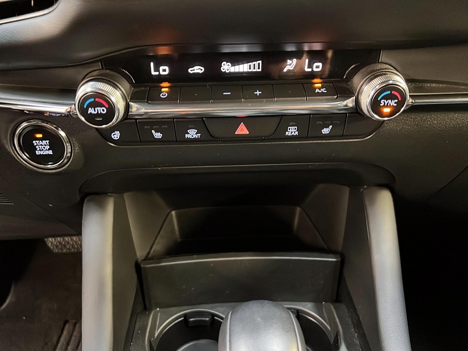 Mazda Mazda3 Sport 2022 - Image #16