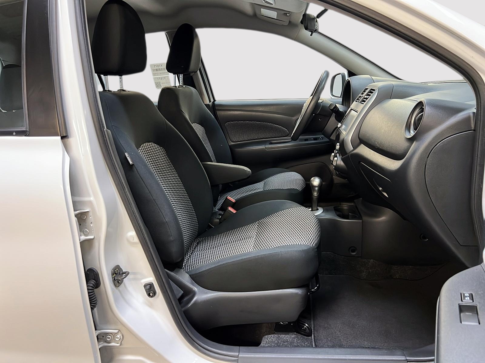 Nissan Micra SV 2019 - image #8