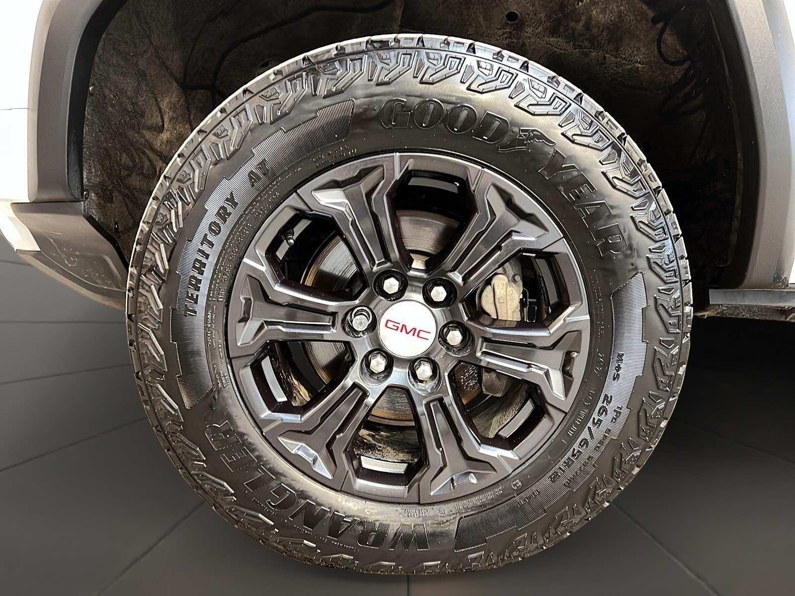 GMC Canyon ELEVATION CREW CAB 4X4 2023 - image #31