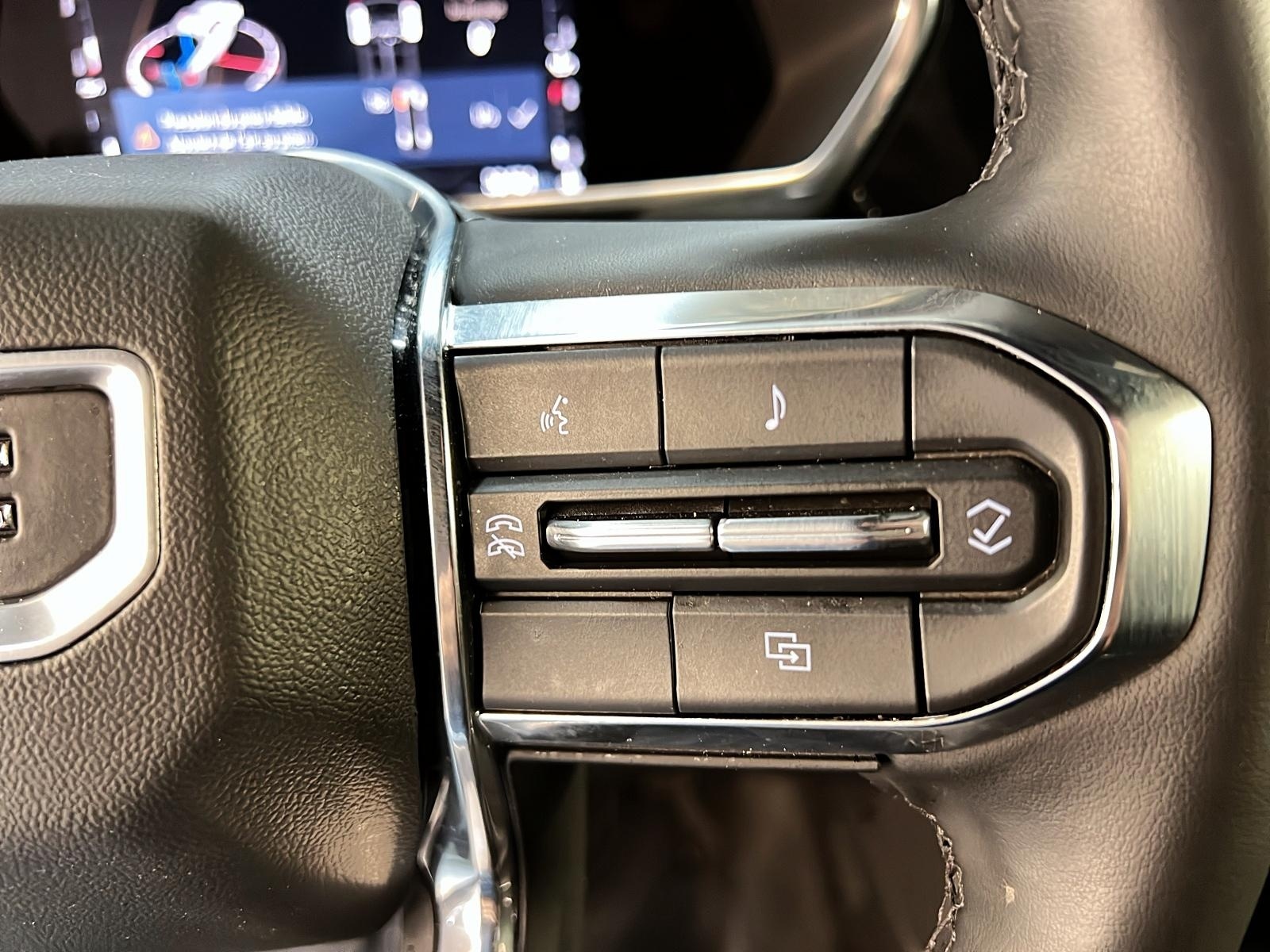 GMC Canyon ELEVATION CREW CAB 4X4 2023 - image #20