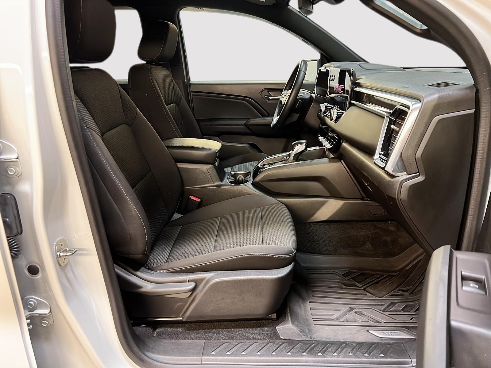 GMC Canyon ELEVATION CREW CAB 4X4 2023 - image #8