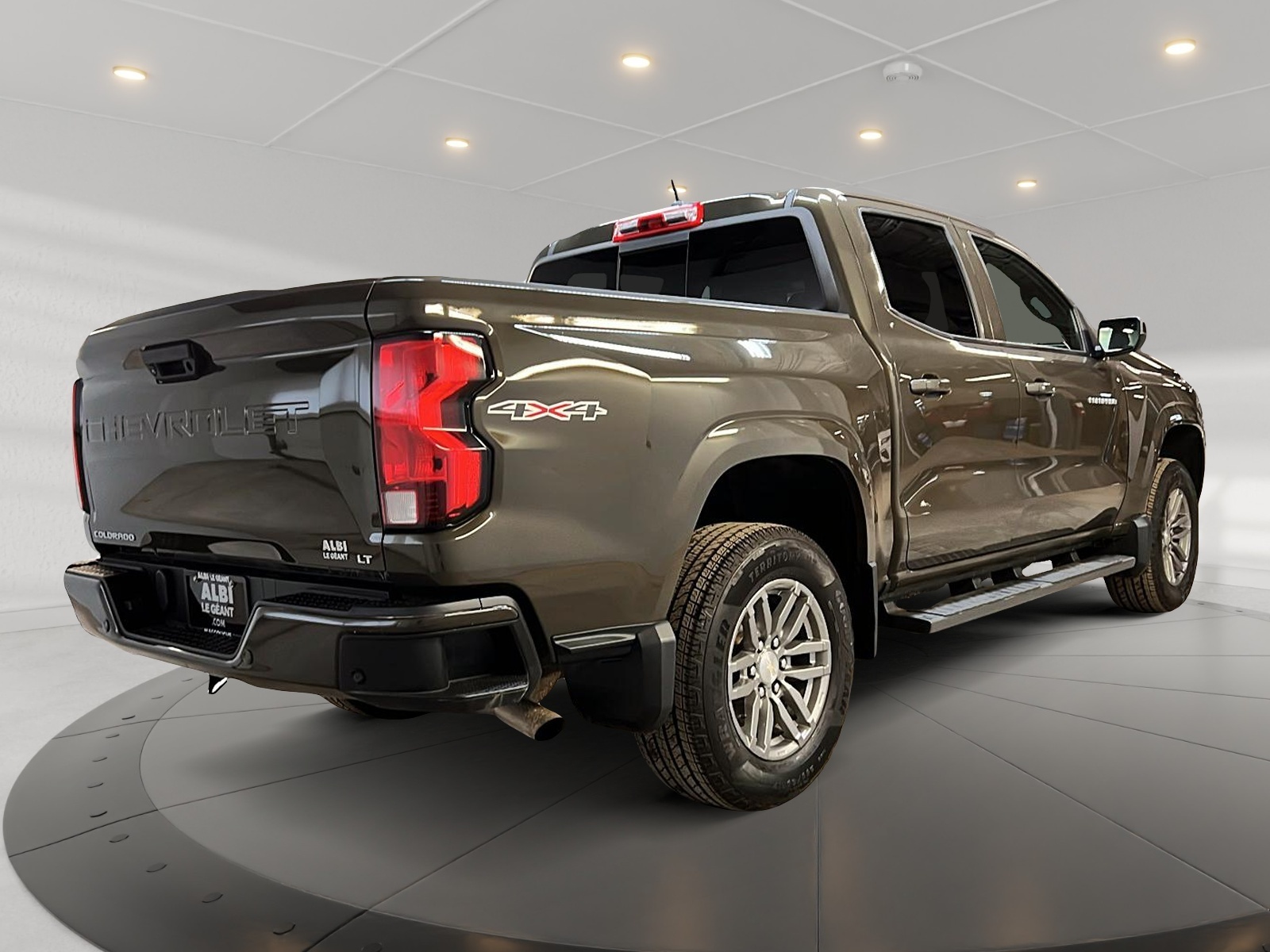 Chevrolet Colorado LT CREW CAB 4X4 2023 - image #4