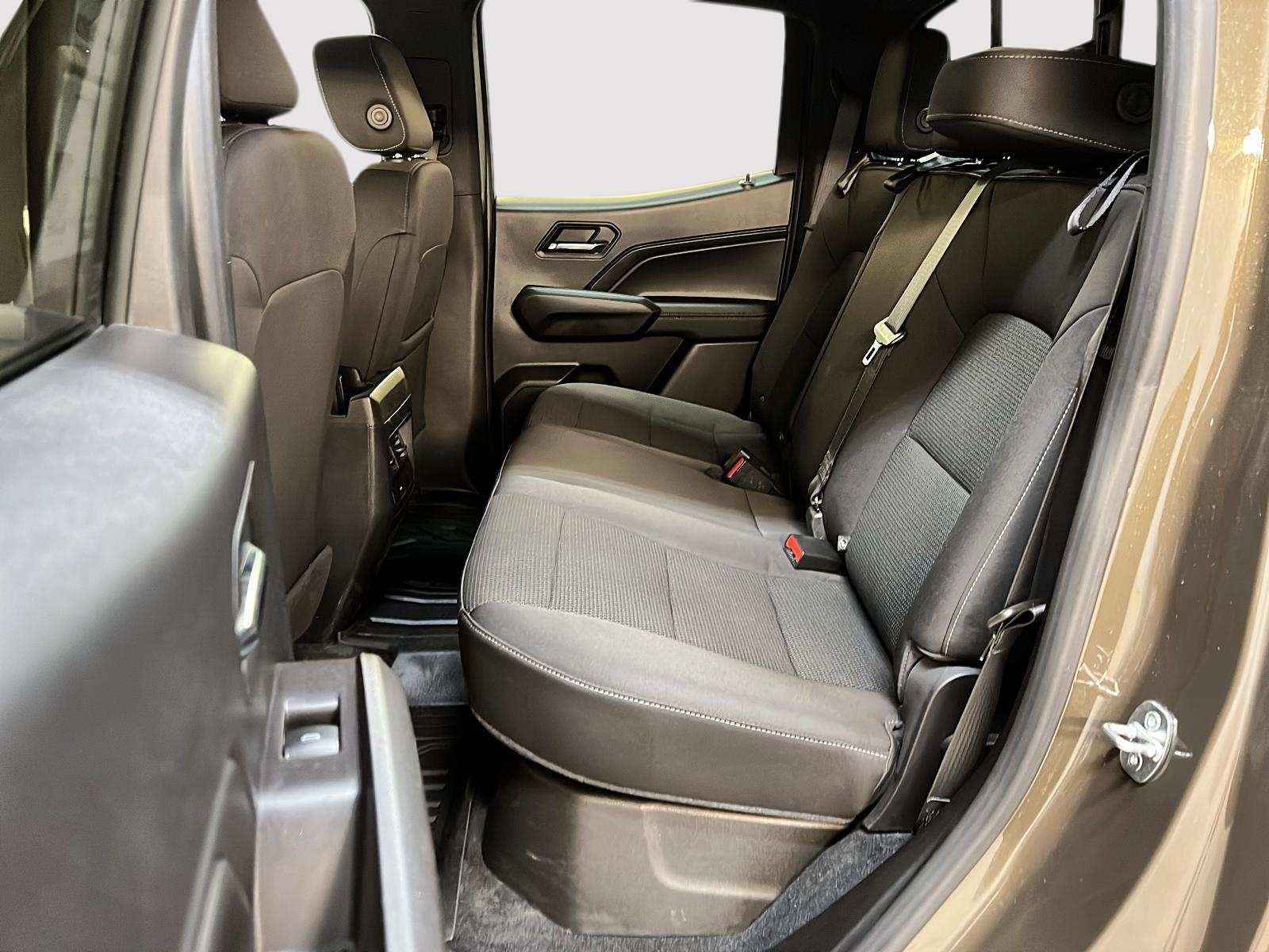 Chevrolet Colorado LT CREW CAB 4X4 2023 - image #9