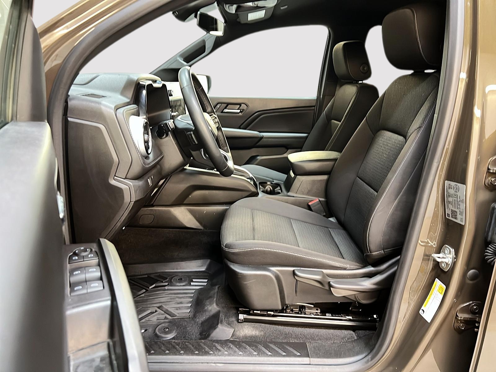 Chevrolet Colorado LT CREW CAB 4X4 2023 - image #7