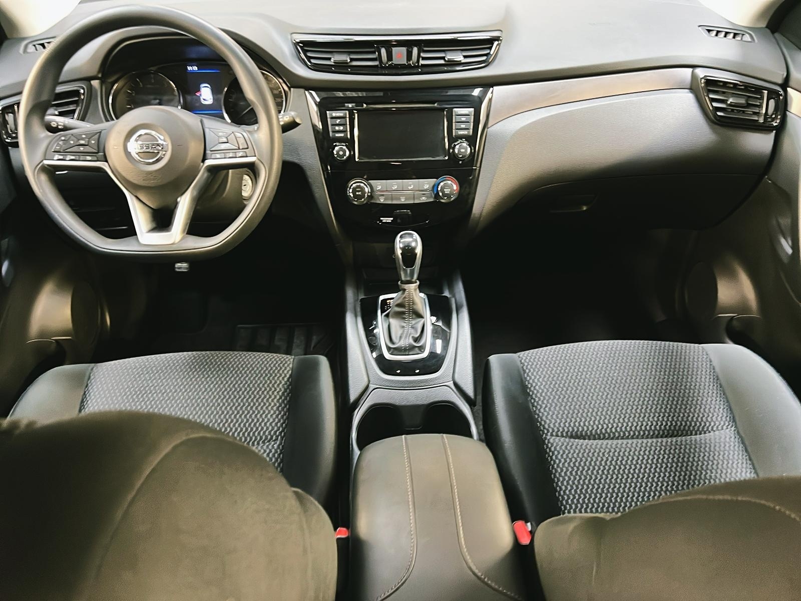 Nissan Qashqai S 4RM 2021 - image #10