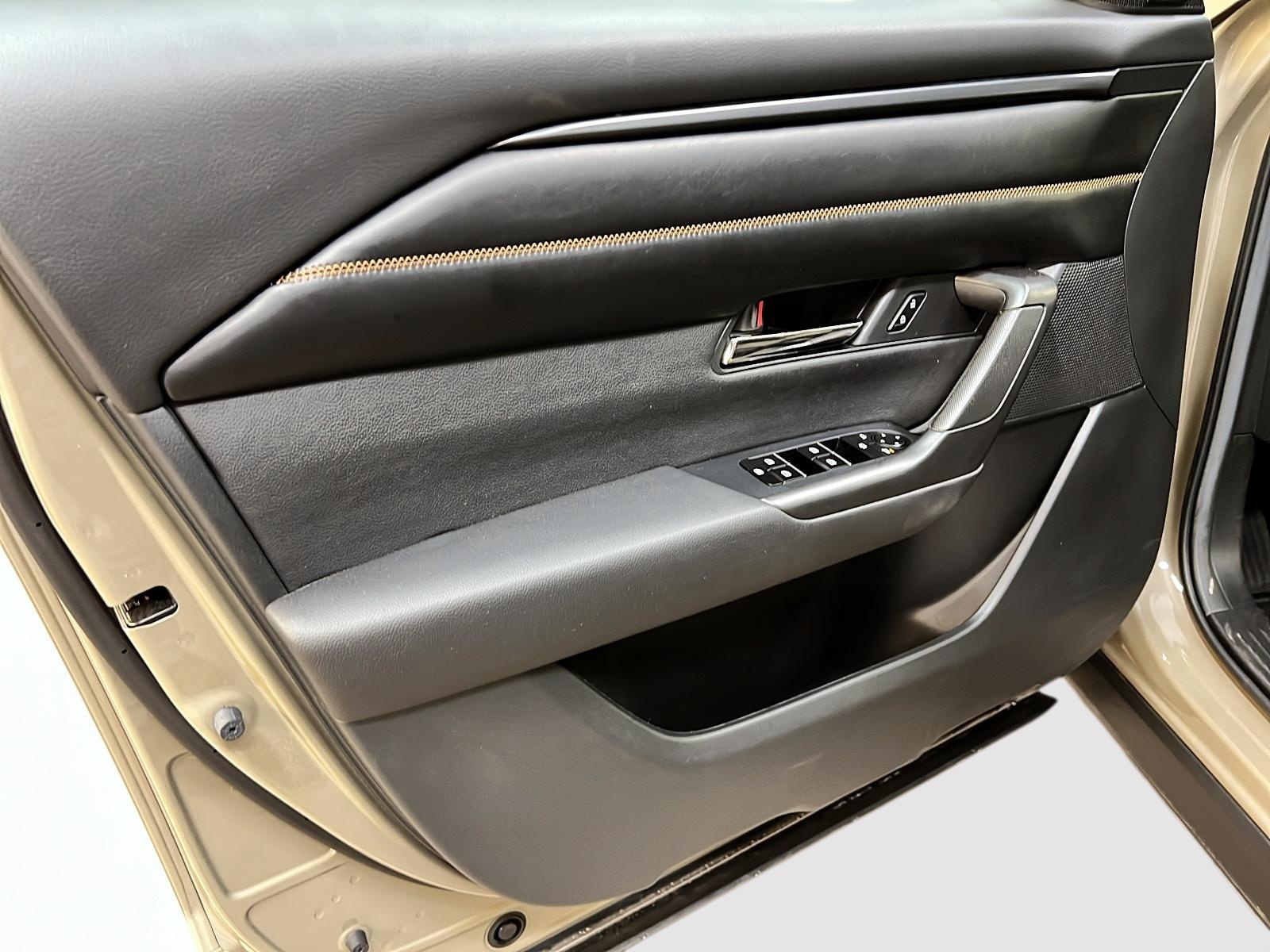 Mazda CX-50 2023 - Image #27