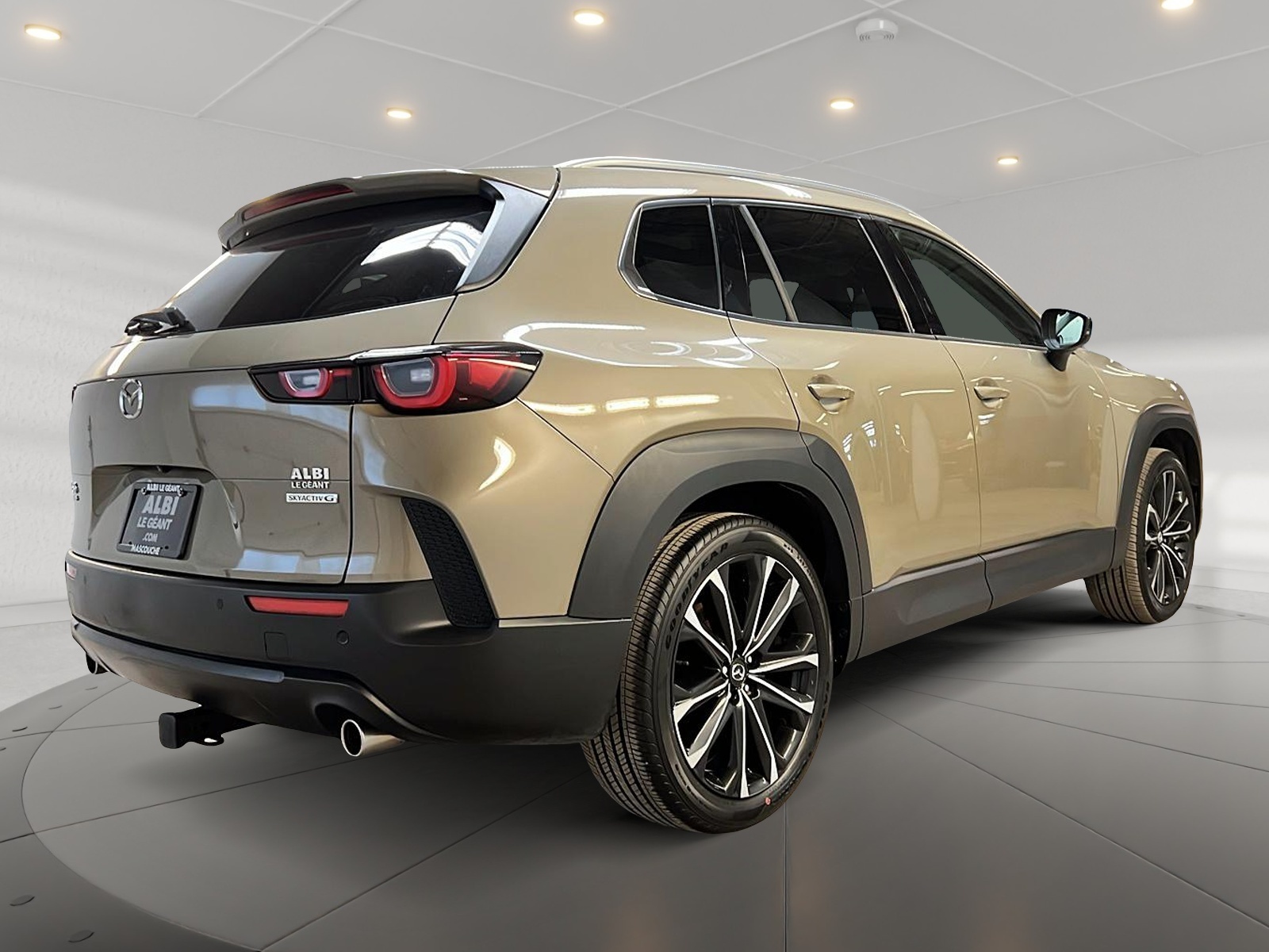 Mazda CX-50 GT CUIR TOIT PANO NAV 4RM 2023 - image #4