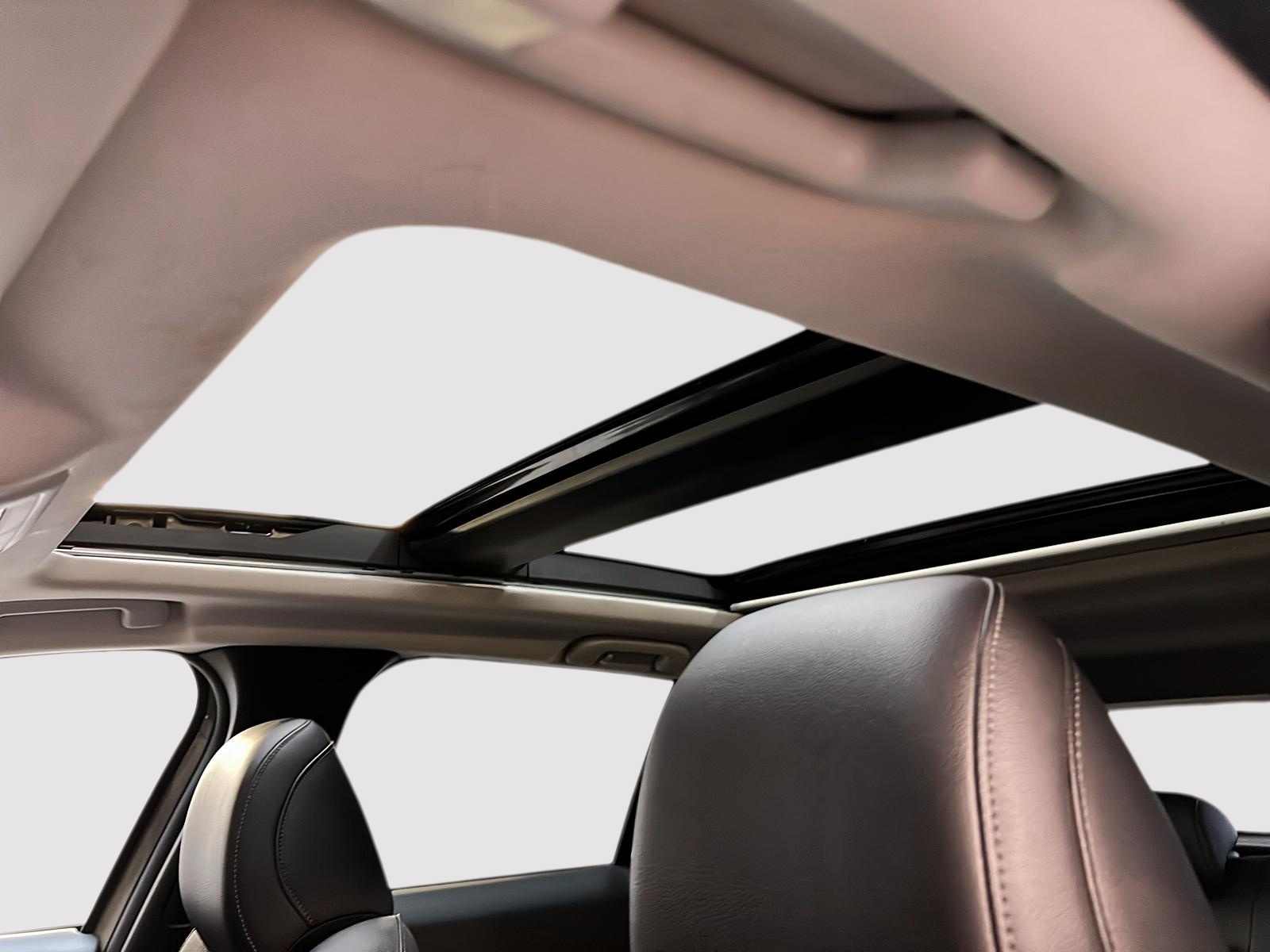 Mazda CX-50 GT CUIR TOIT PANO NAV 4RM 2023 - image #10