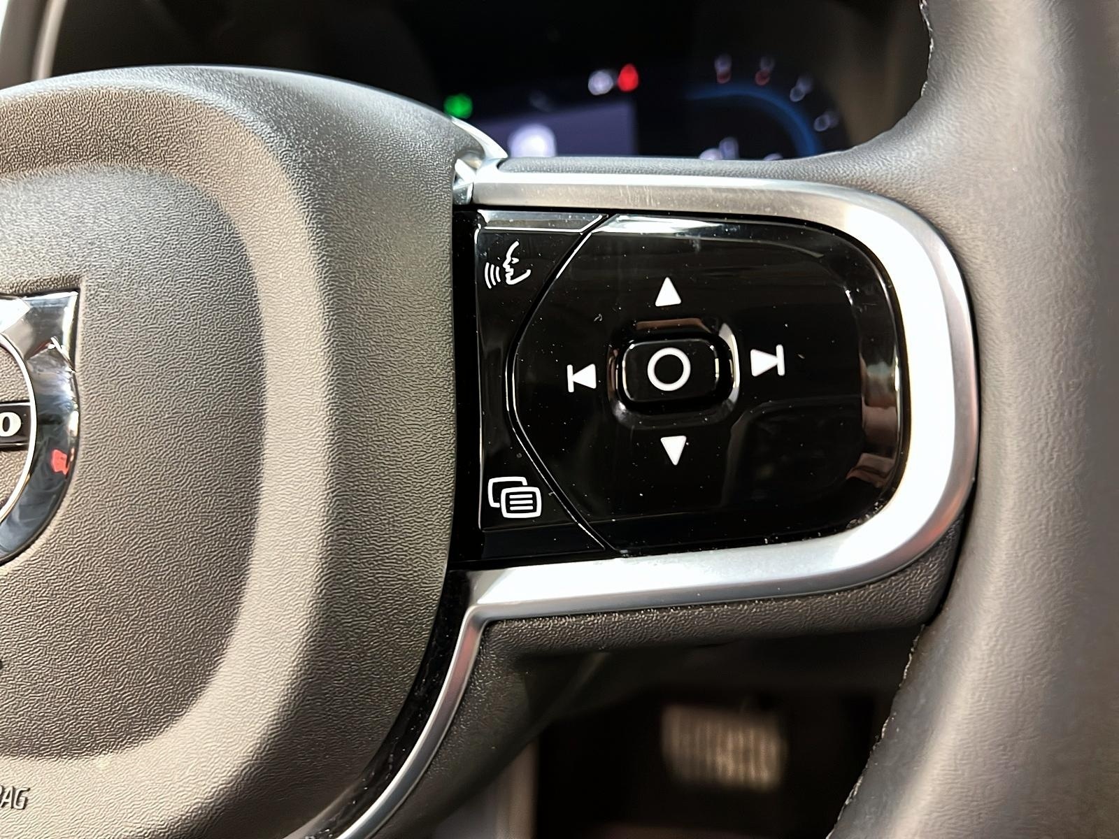 Volvo XC60 2024 - Image #22