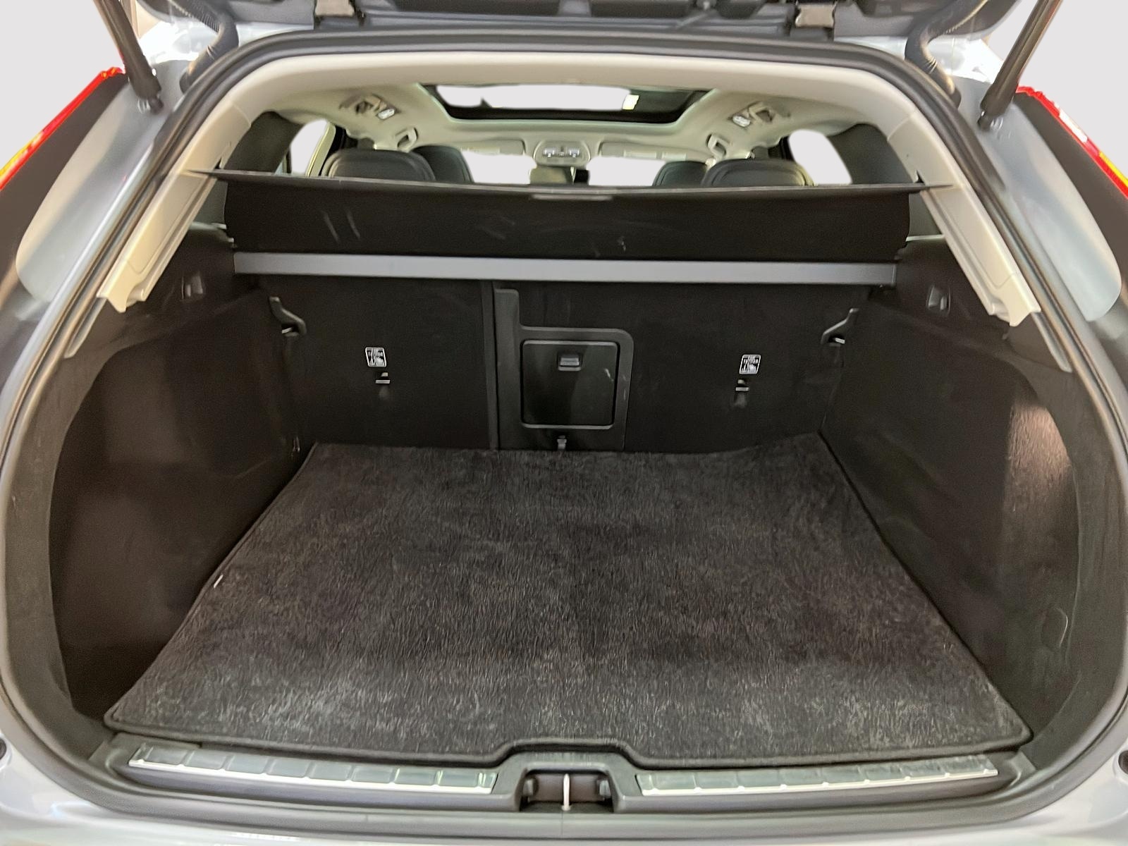 Volvo XC60 B5 PLUS CUIR TOIT PANO NAV 4RM 2024 - image #14