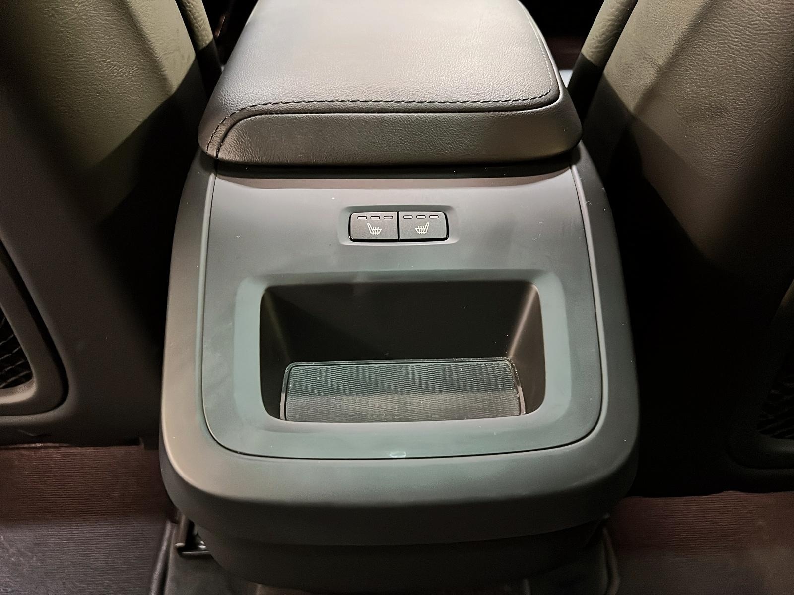 Volvo XC60 2024 - Image #11