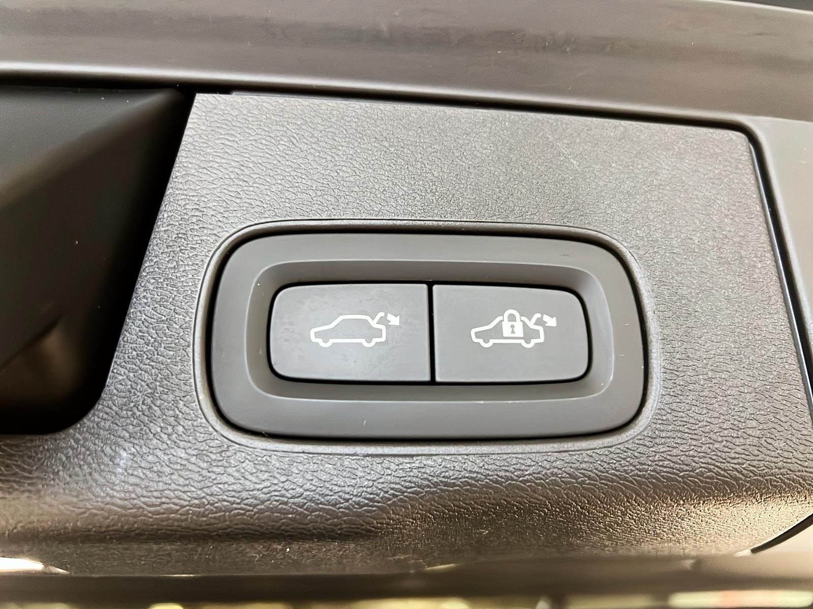 Volvo XC60 2024 - Image #15