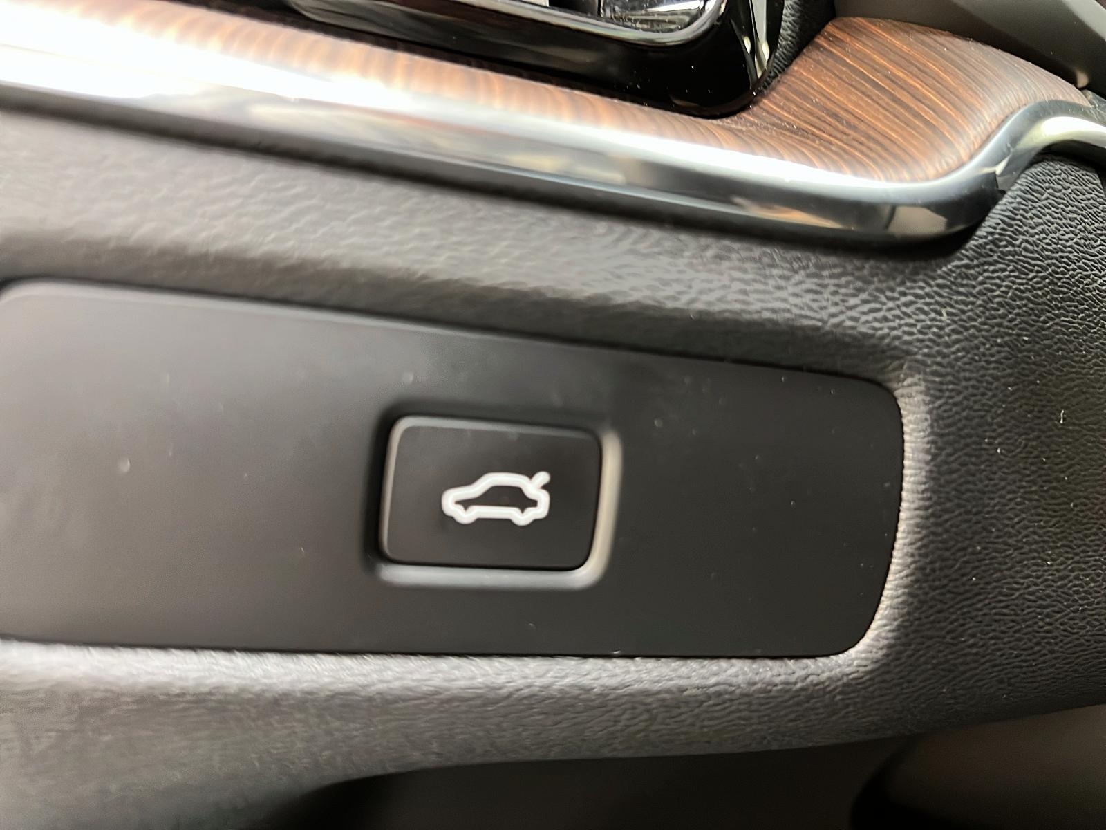 Volvo XC60 2024 - Image #24