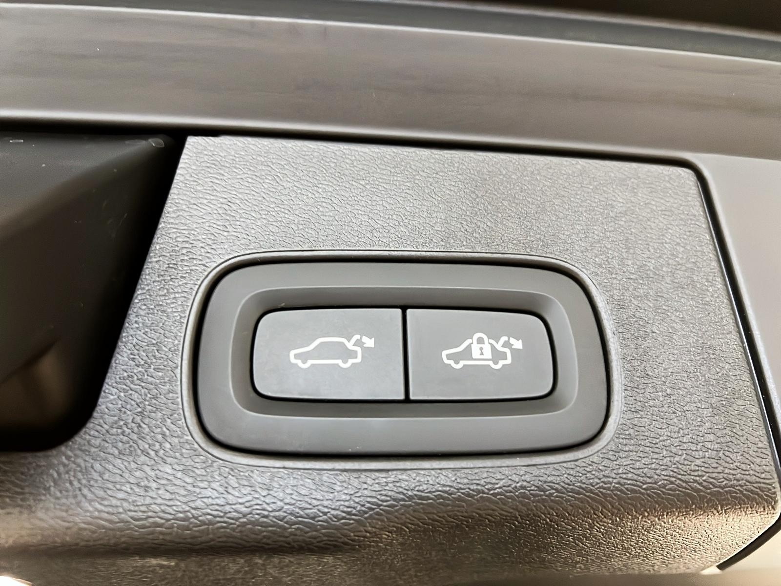 Volvo XC60 2024 - Image #15