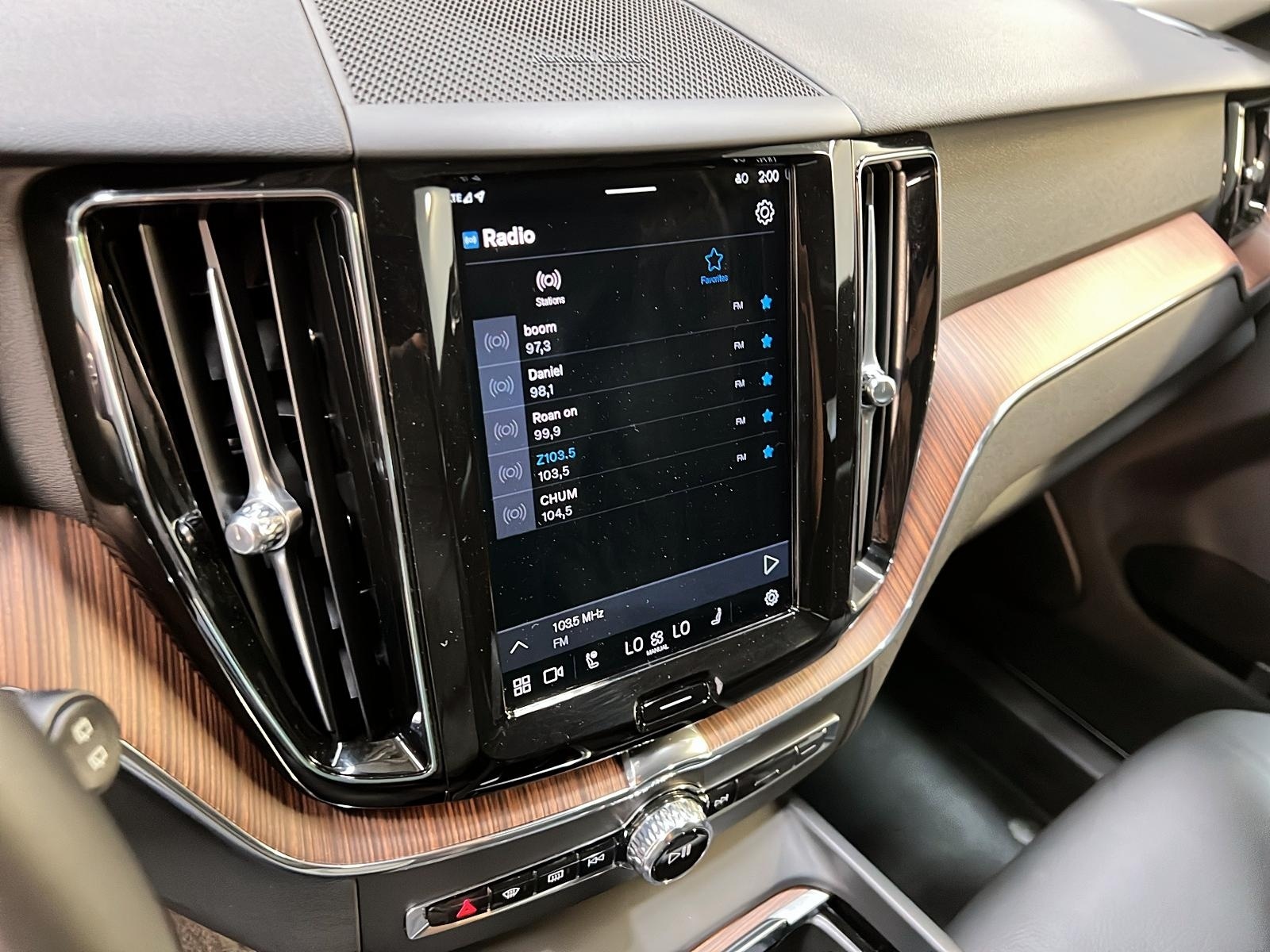Volvo XC60 B5 PLUS CUIR TOIT PANO NAV 4RM 2024 - image #18