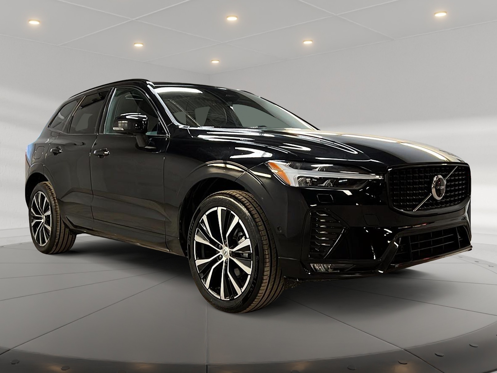 Volvo XC60 B5 PLUS DARK CUIR TOIT PANO NAV 4RM 2024 - image #3