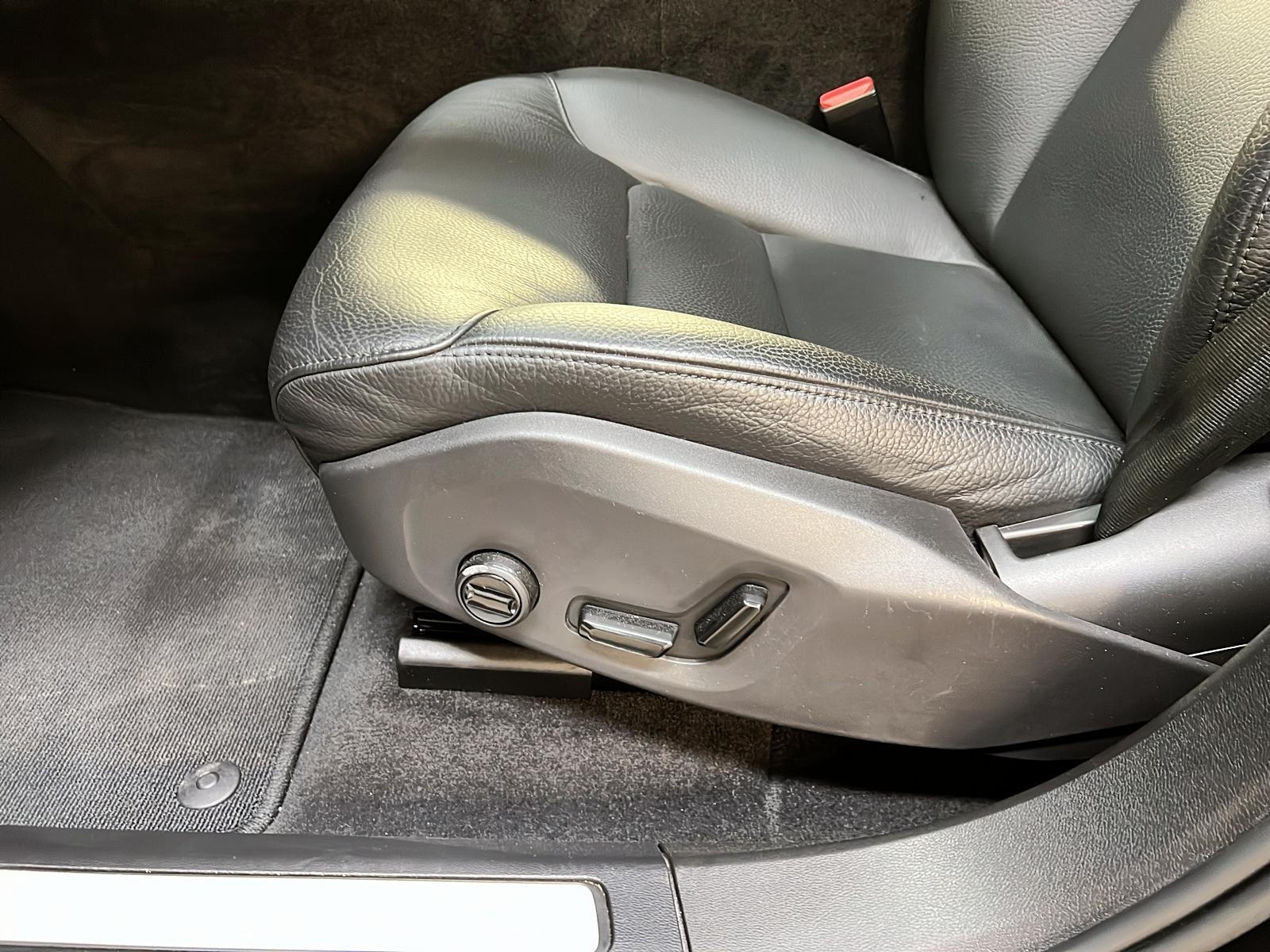 Volvo XC60 B5 PLUS DARK CUIR TOIT PANO NAV 4RM 2024 - image #27