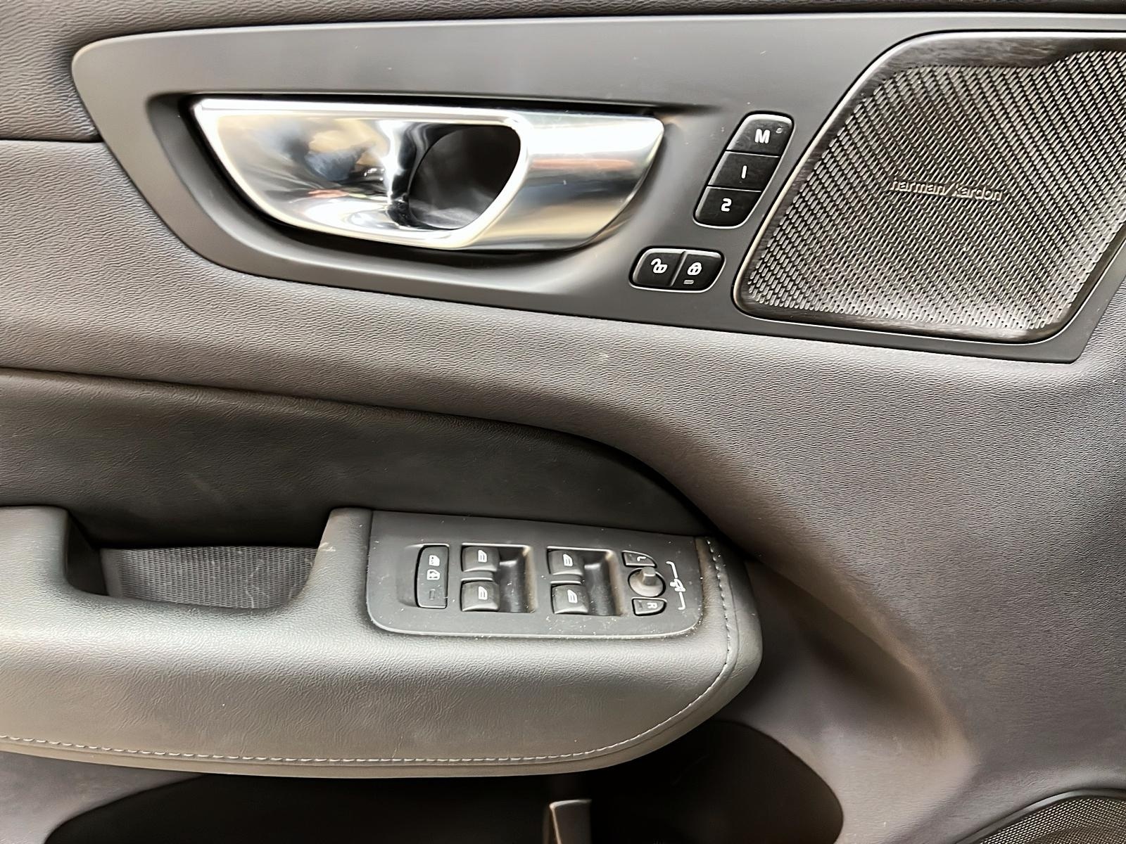 Volvo XC60 2024 - Image #25