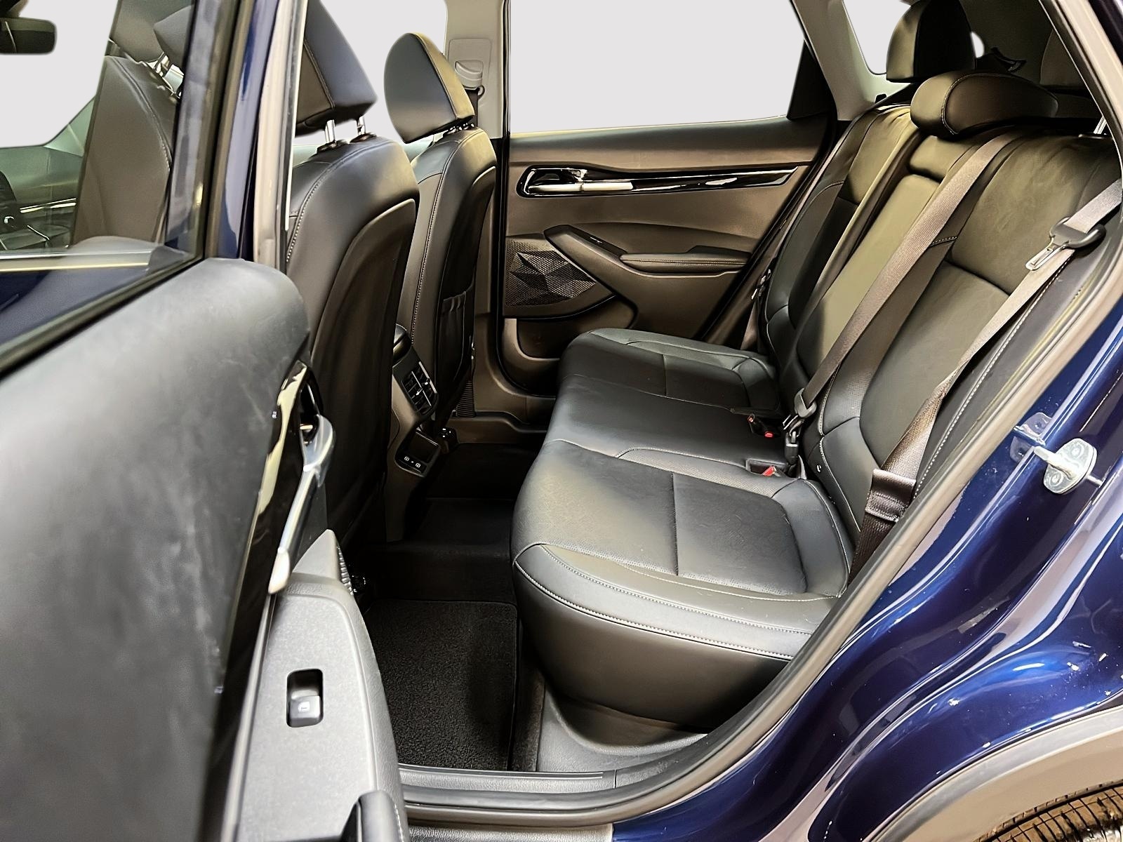 Kia SELTOS EX CUIR TOIT 4RM 2024 - image #9