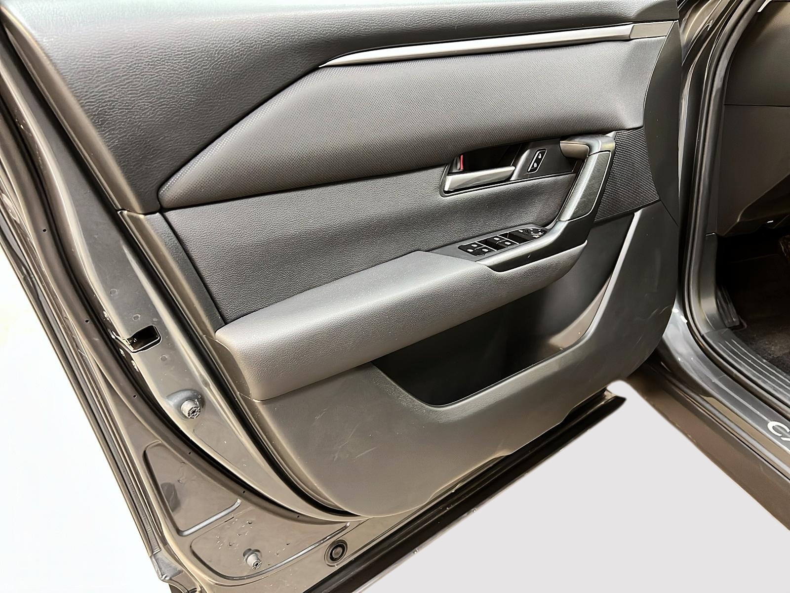 Mazda CX-50 2024 - Image #25