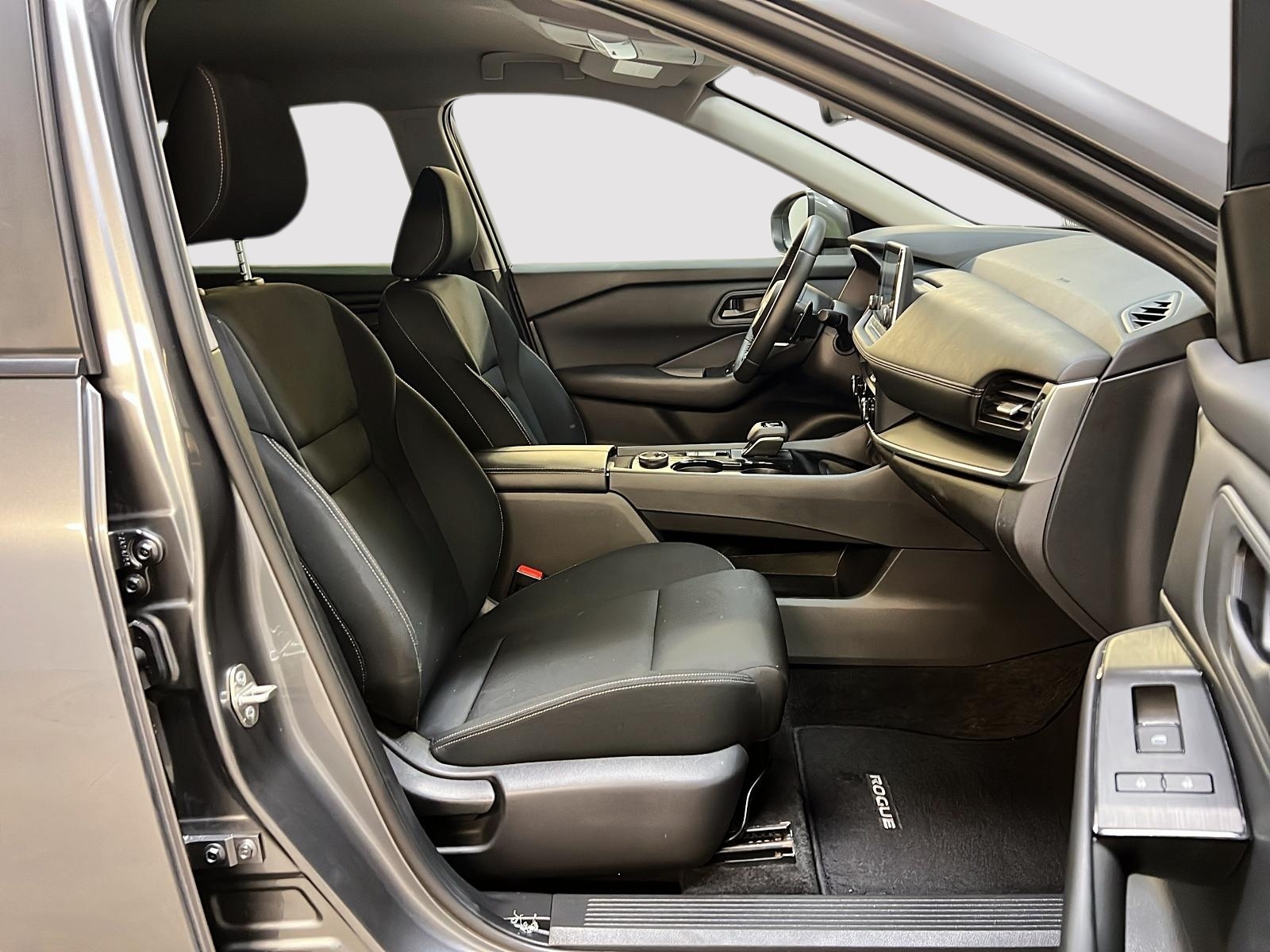 Nissan Rogue S 4RM 2024 - image #8