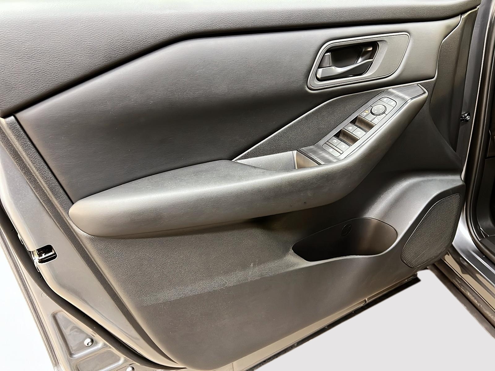 Nissan Rogue 2024 - Image #22