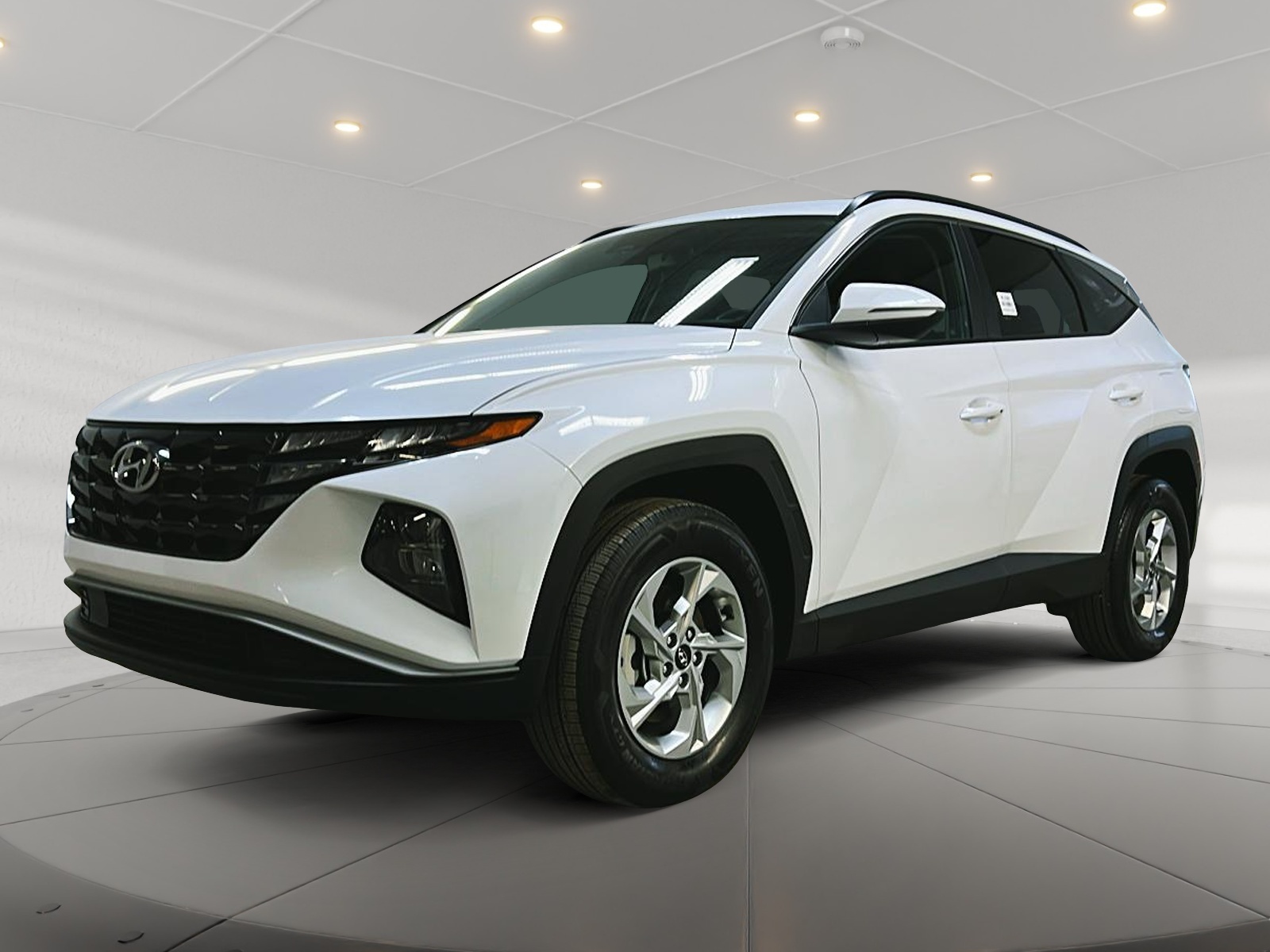Hyundai Tucson PREFERRED NAV 4RM 2024 - image #1