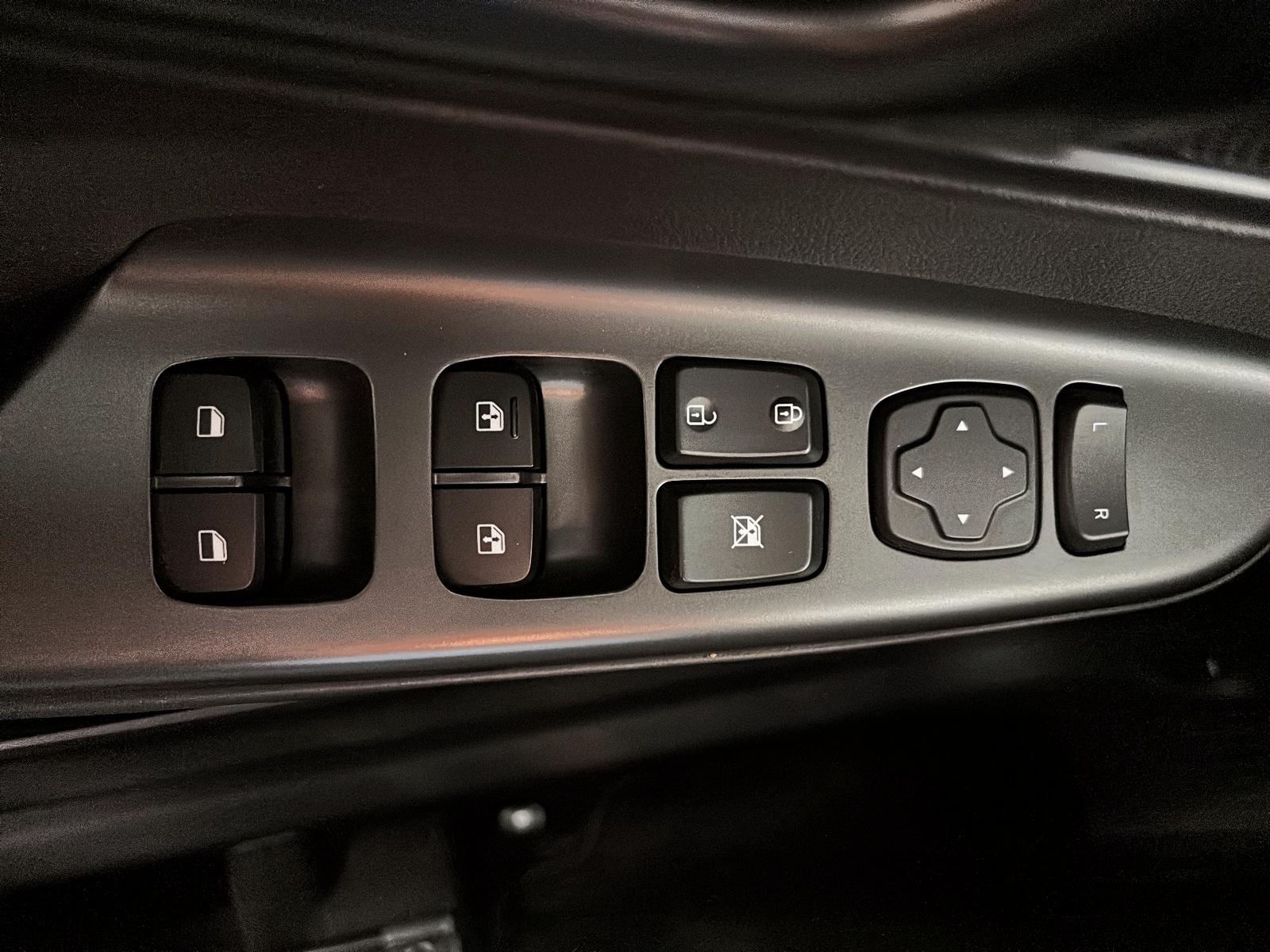 Hyundai Kona N-LINE 1.6T 4RM 2023 - image #19